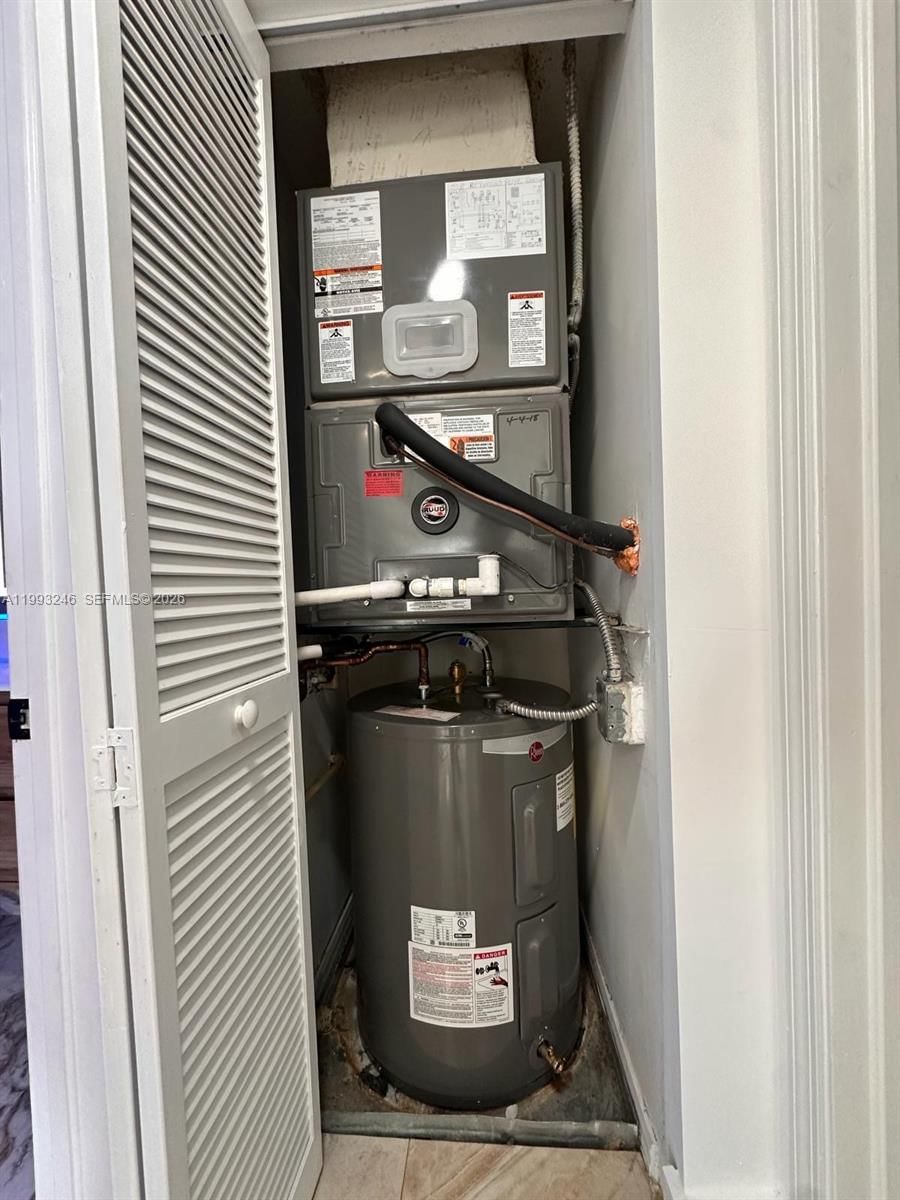 Real estate property located at 4242 2nd St #1116, Miami-dade, Keystone Park Condo, Miami, FL