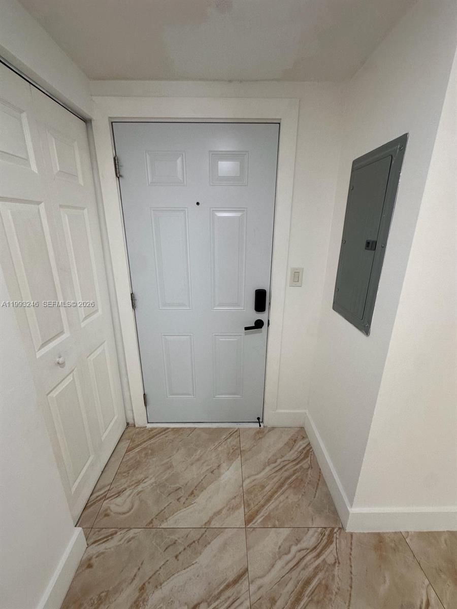 Real estate property located at 4242 2nd St #1116, Miami-dade, Keystone Park Condo, Miami, FL