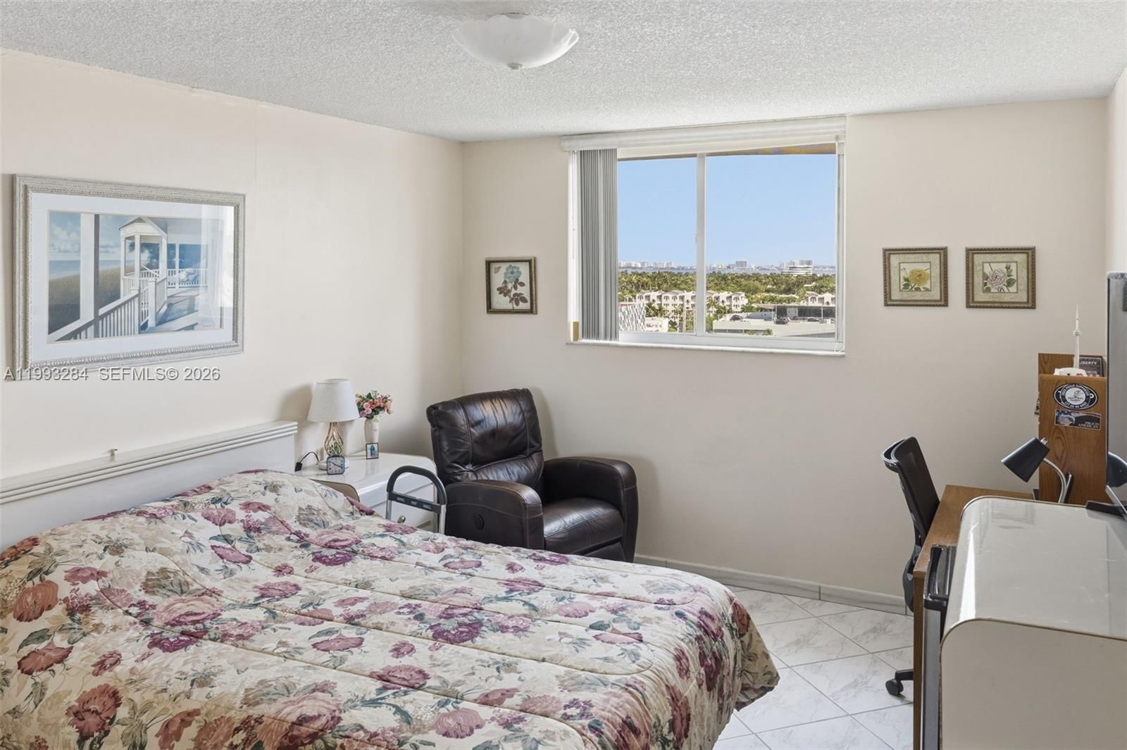 Real estate property located at 1688 West Ave #1205, Miami-dade, West Bay Plaza Condo, Miami Beach, FL