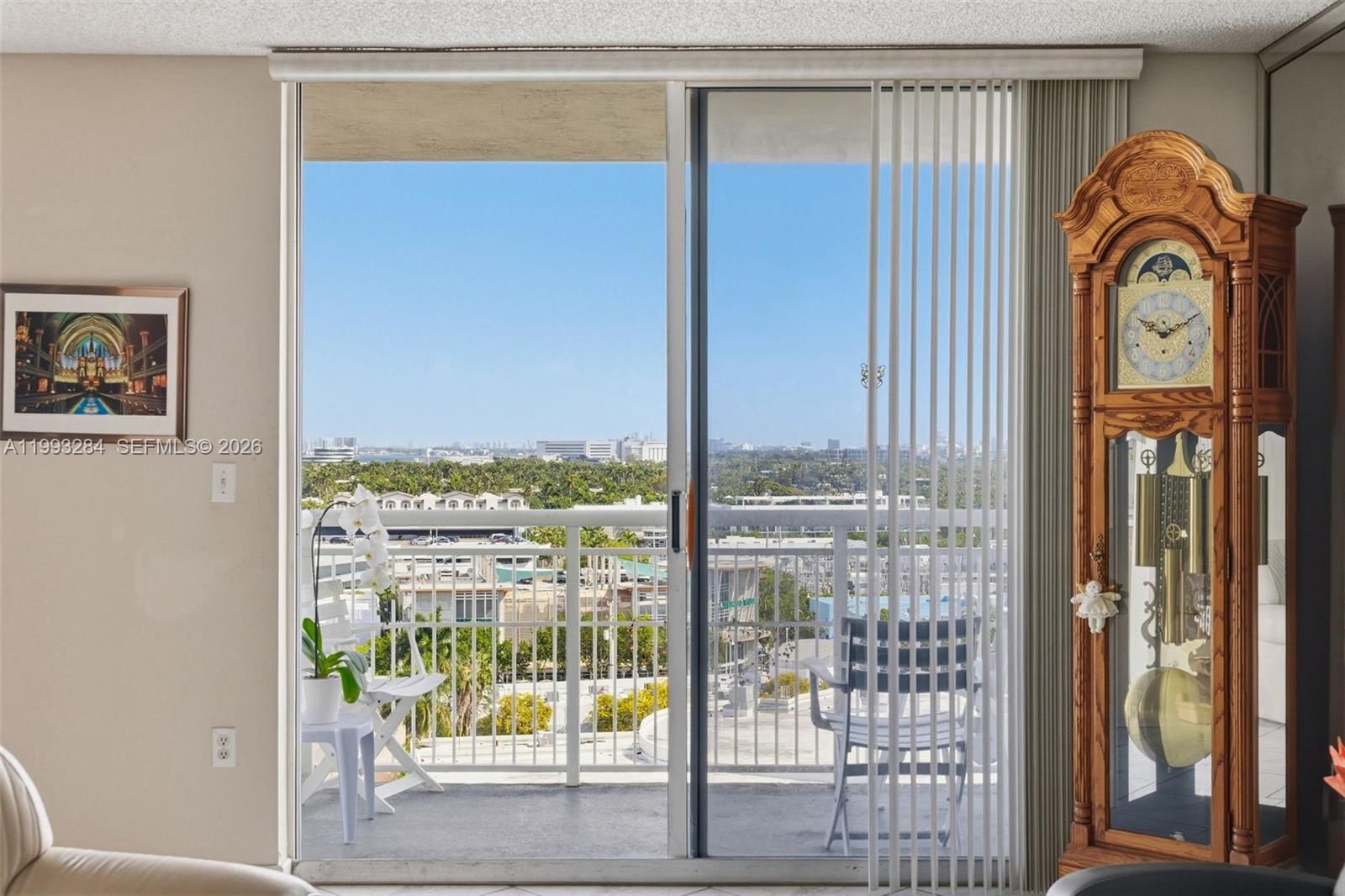 Real estate property located at 1688 West Ave #1205, Miami-dade, West Bay Plaza Condo, Miami Beach, FL