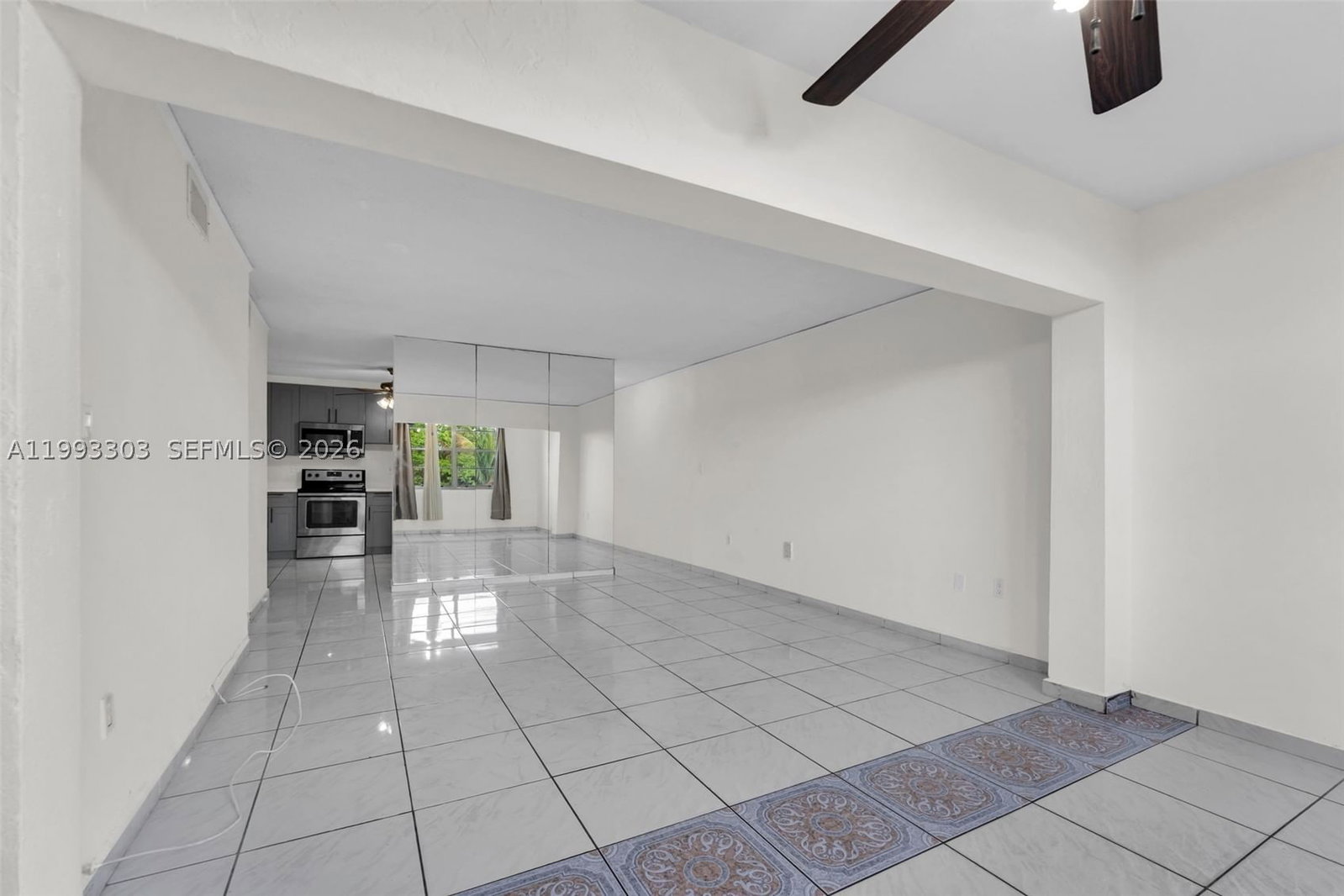 Real estate property located at 1800 25th St #2305, Miami-dade, Grove Gardens Condo, Miami, FL