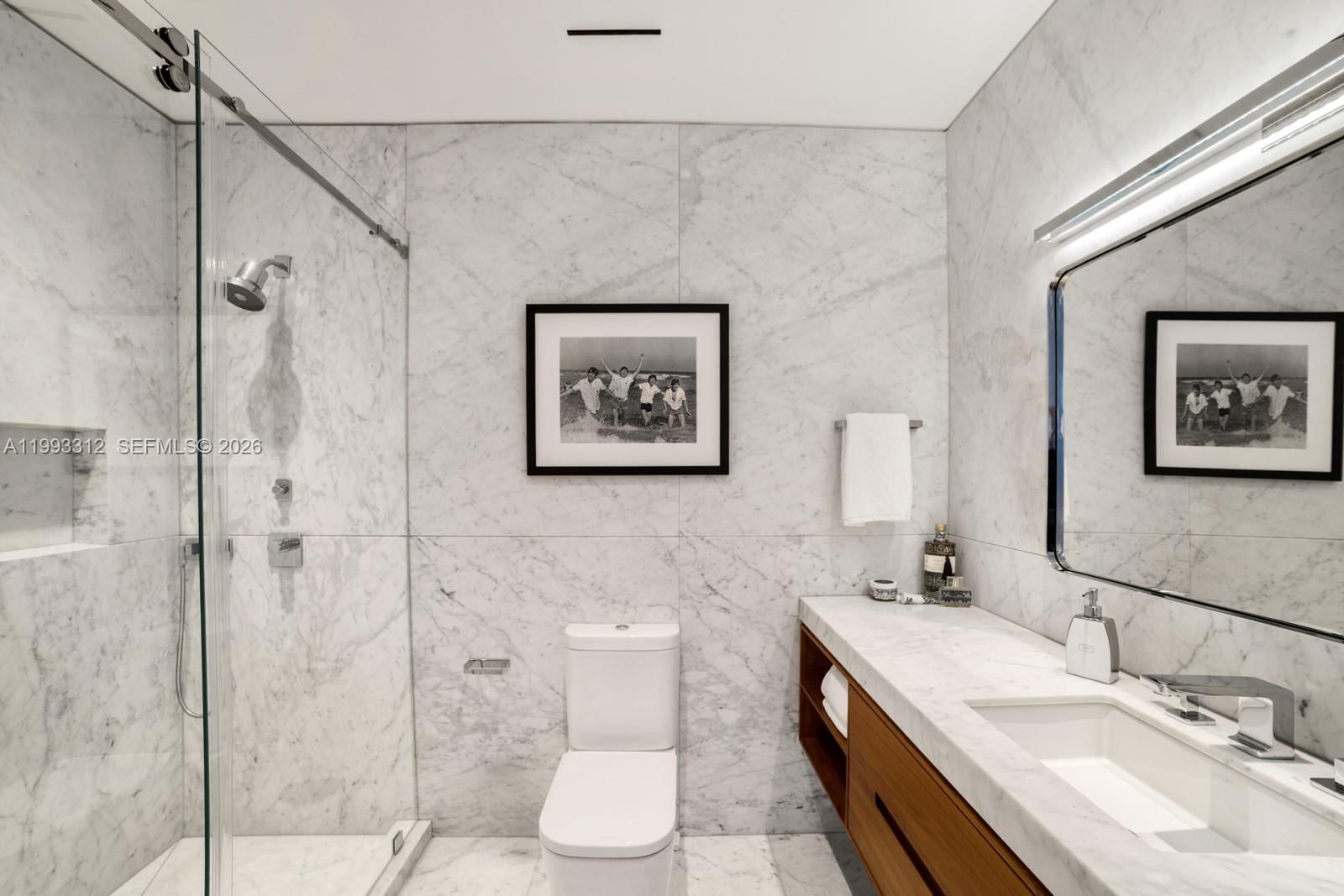 Real estate property located at 100 Pointe Dr #1106/07, Miami-dade, Continuum On South Beach, Miami Beach, FL