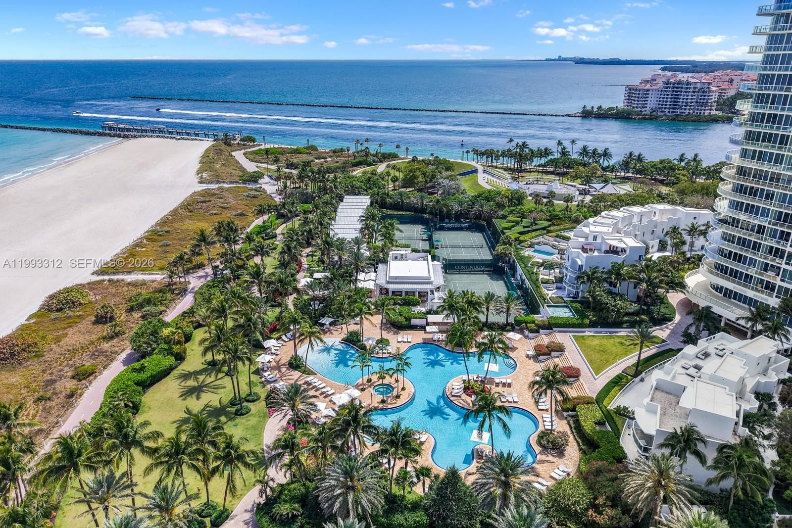 Real estate property located at 100 Pointe Dr #1106/07, Miami-dade, Continuum On South Beach, Miami Beach, FL