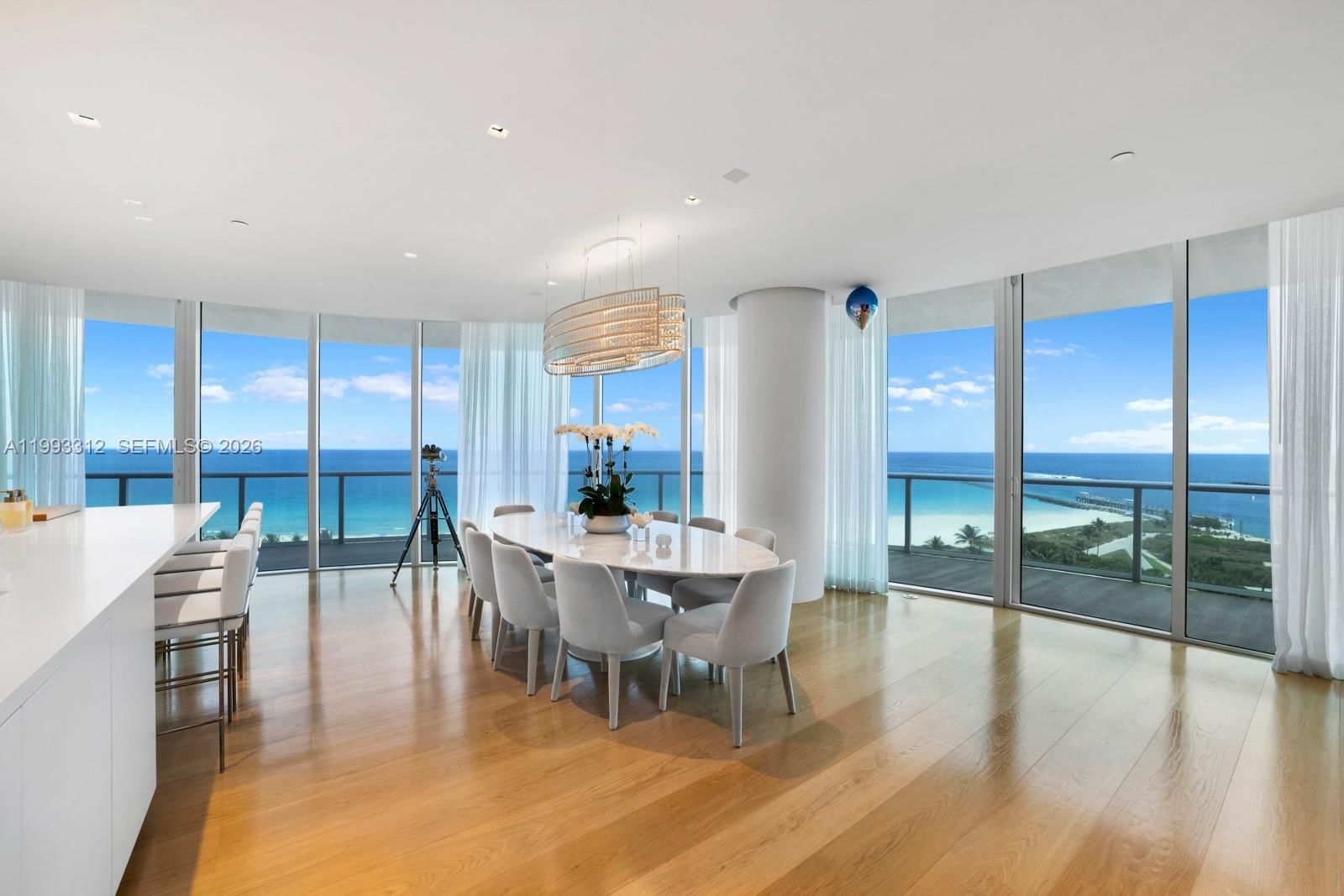 Real estate property located at 100 Pointe Dr #1106/07, Miami-dade, Continuum On South Beach, Miami Beach, FL