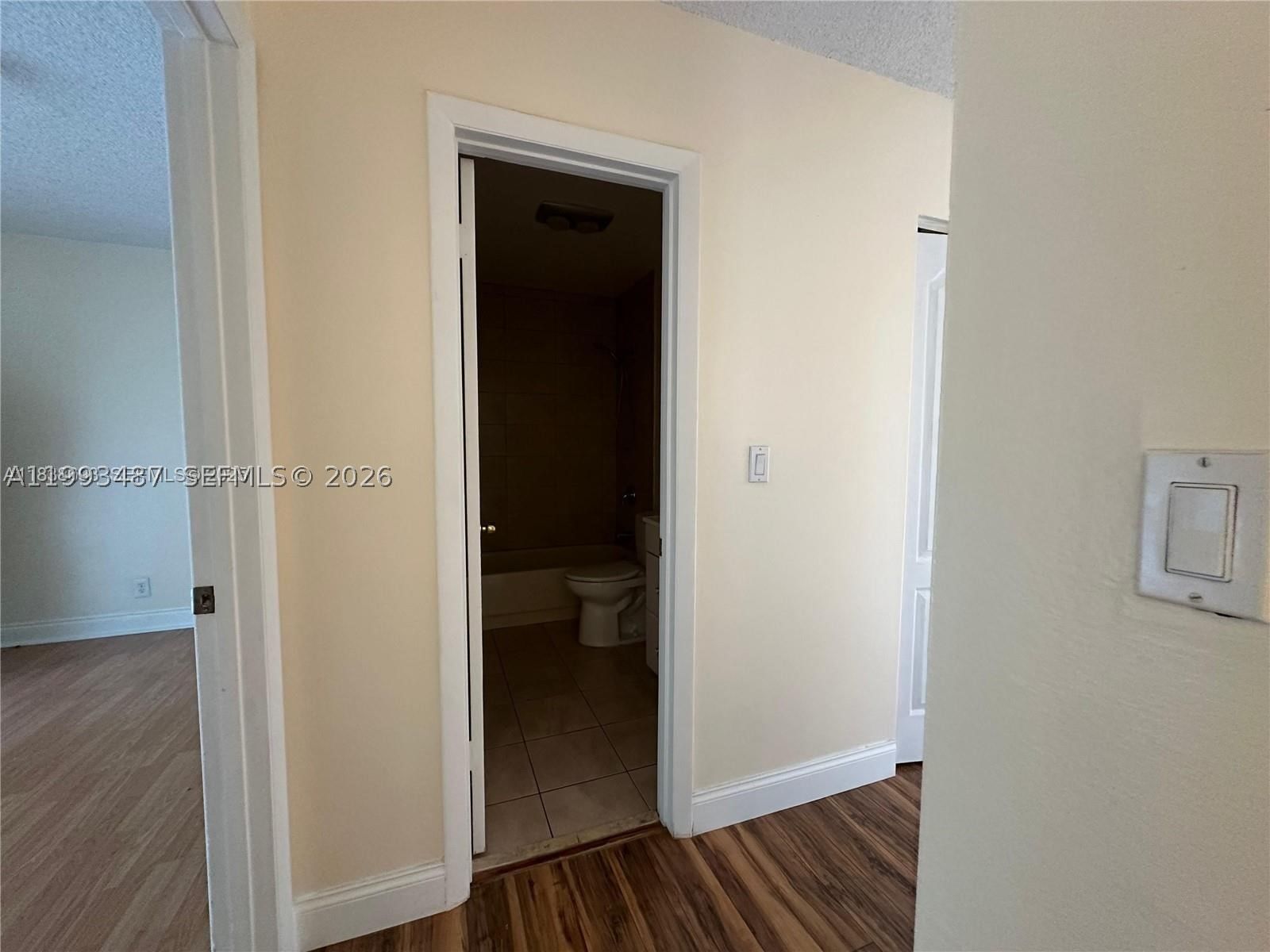 Real estate property located at 8005 Lagos De Campo Blvd L-4, Broward, Sandpebbles Townhouse Con, Tamarac, FL