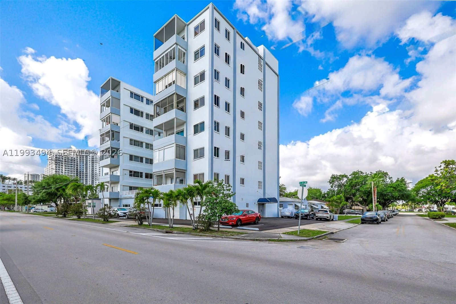 Real estate property located at 1700 Pierce St #804, Broward, St Francis Apts Co-op, Hollywood, FL