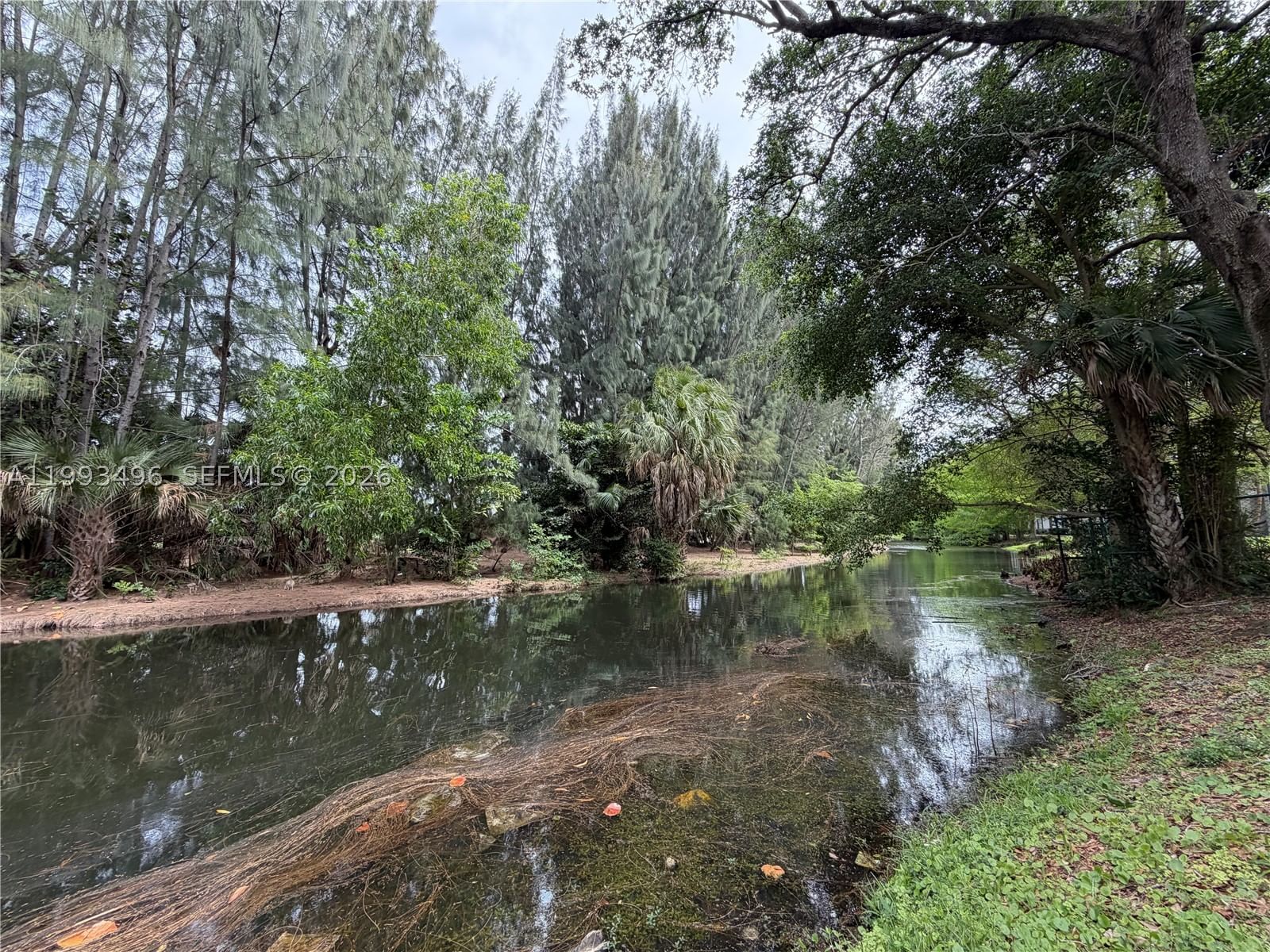 Real estate property located at 400 Commodore Dr #101, Broward, Lago West, Plantation, FL