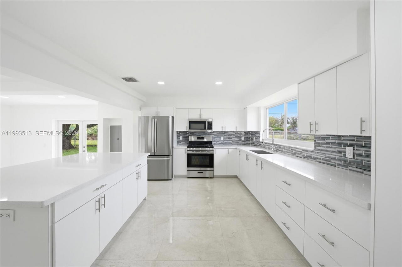 Real estate property located at 2410 155th Ter, Miami-dade, Bunche Park, Miami Gardens, FL