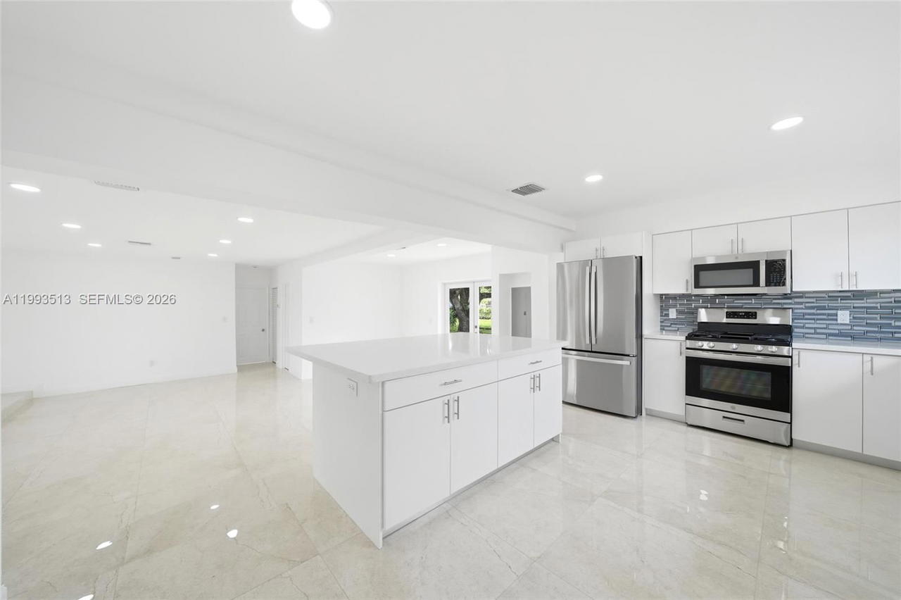 Real estate property located at 2410 155th Ter, Miami-dade, Bunche Park, Miami Gardens, FL