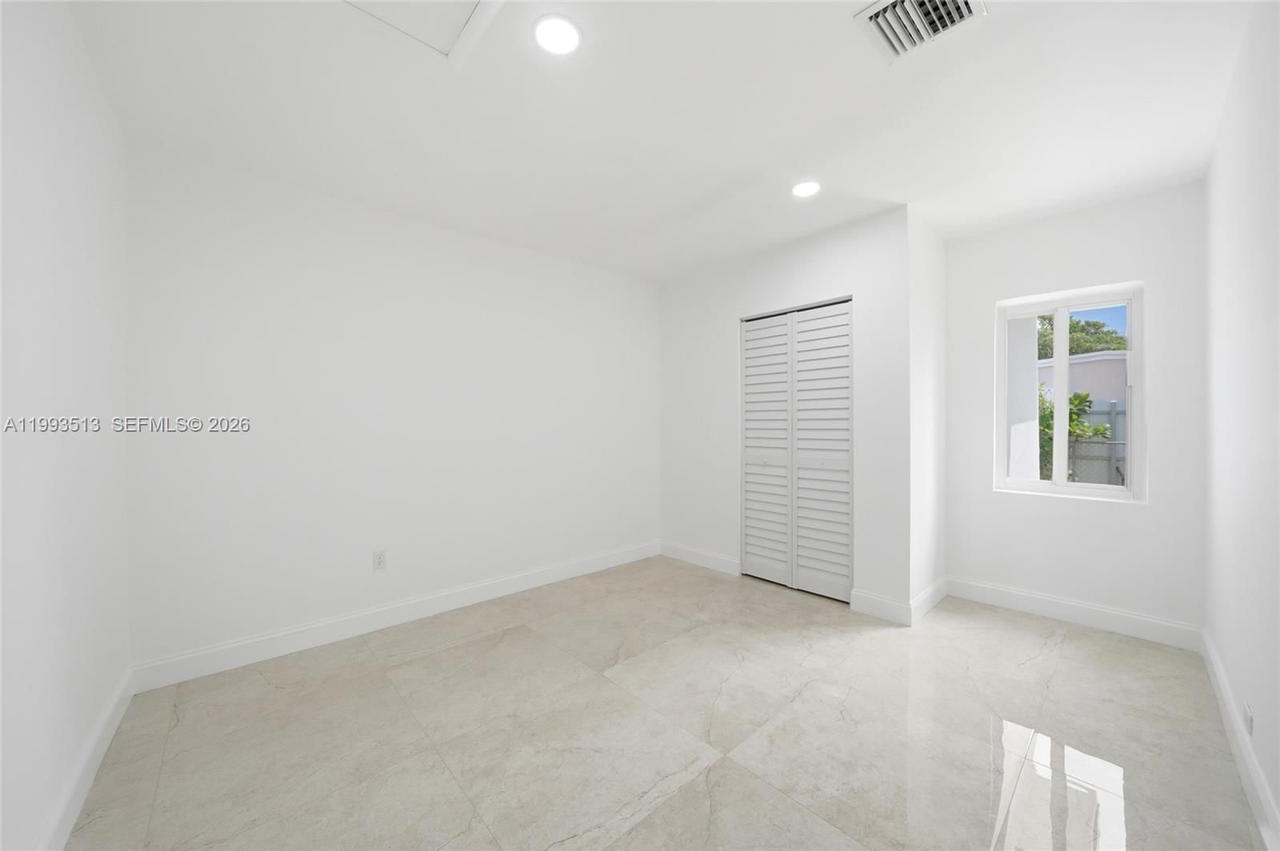 Real estate property located at 2410 155th Ter, Miami-dade, Bunche Park, Miami Gardens, FL