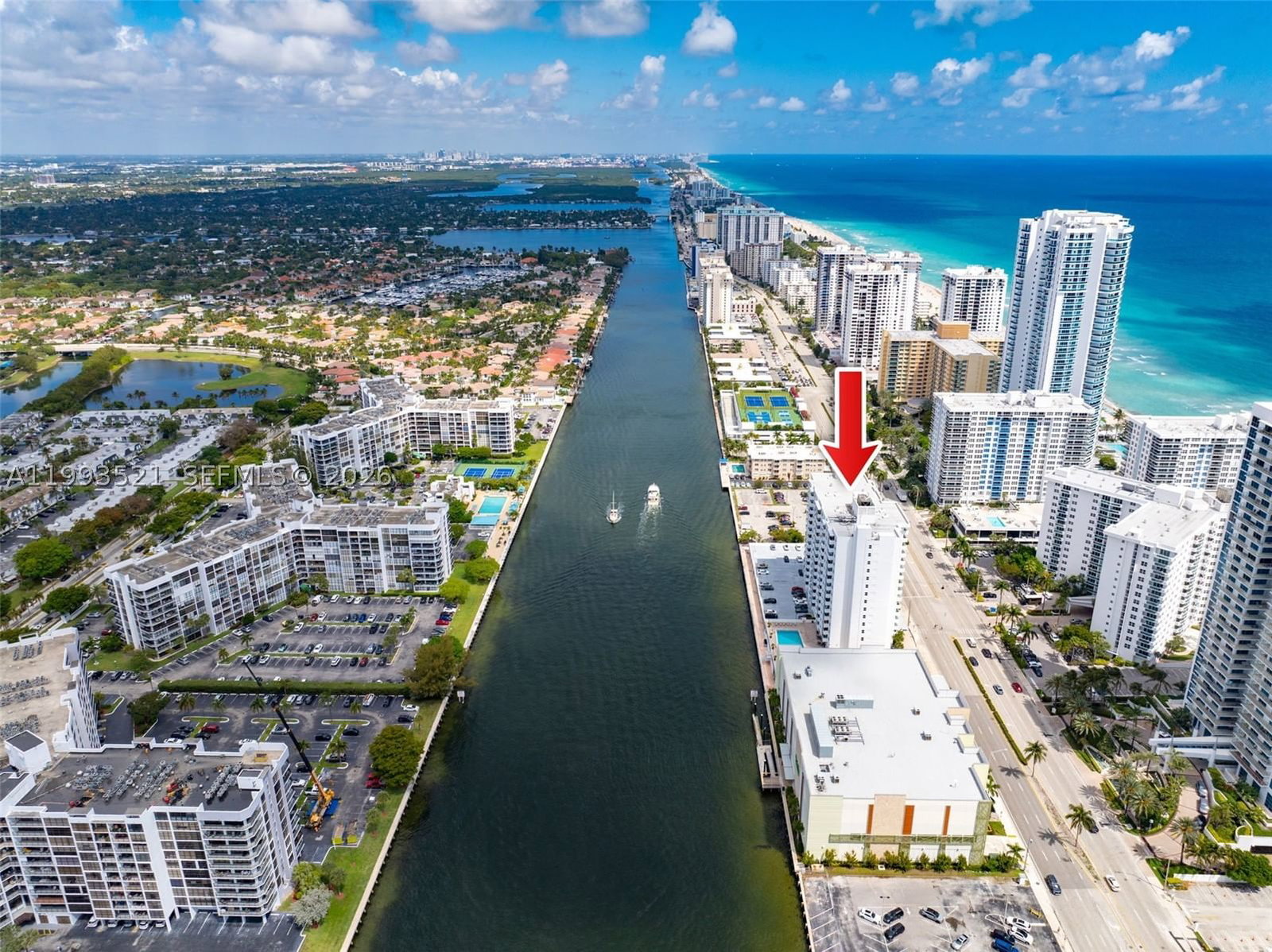 Real estate property located at 3000 Ocean Dr #606, Broward, Residences On Hollywood B, Hollywood, FL