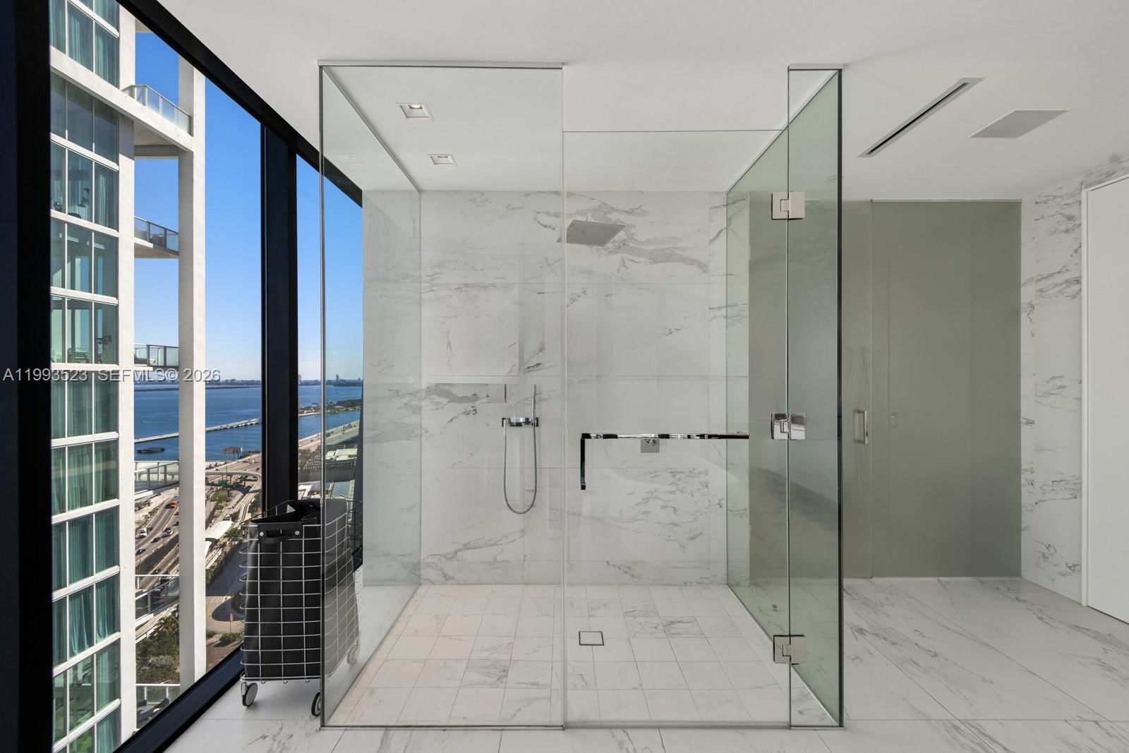 Real estate property located at 1000 Biscayne Blvd #2702, Miami-dade, One Thousand Museum Condo, Miami, FL