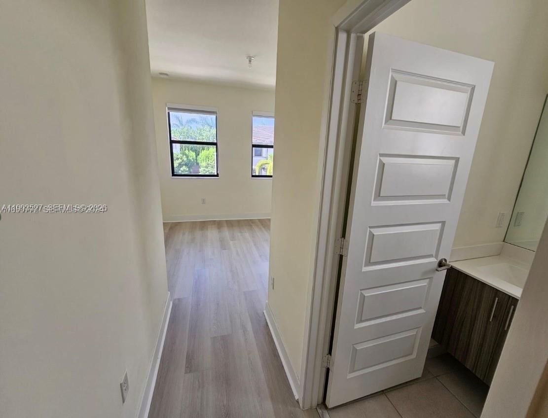 Real estate property located at 15819 91st Ct, Miami-dade, Dunnwoody Lake, Miami Lakes, FL