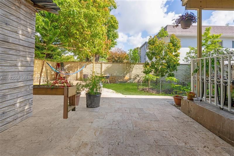 Real estate property located at 516 7th Ct, Miami-dade, Druid Court Sub, Miami, FL