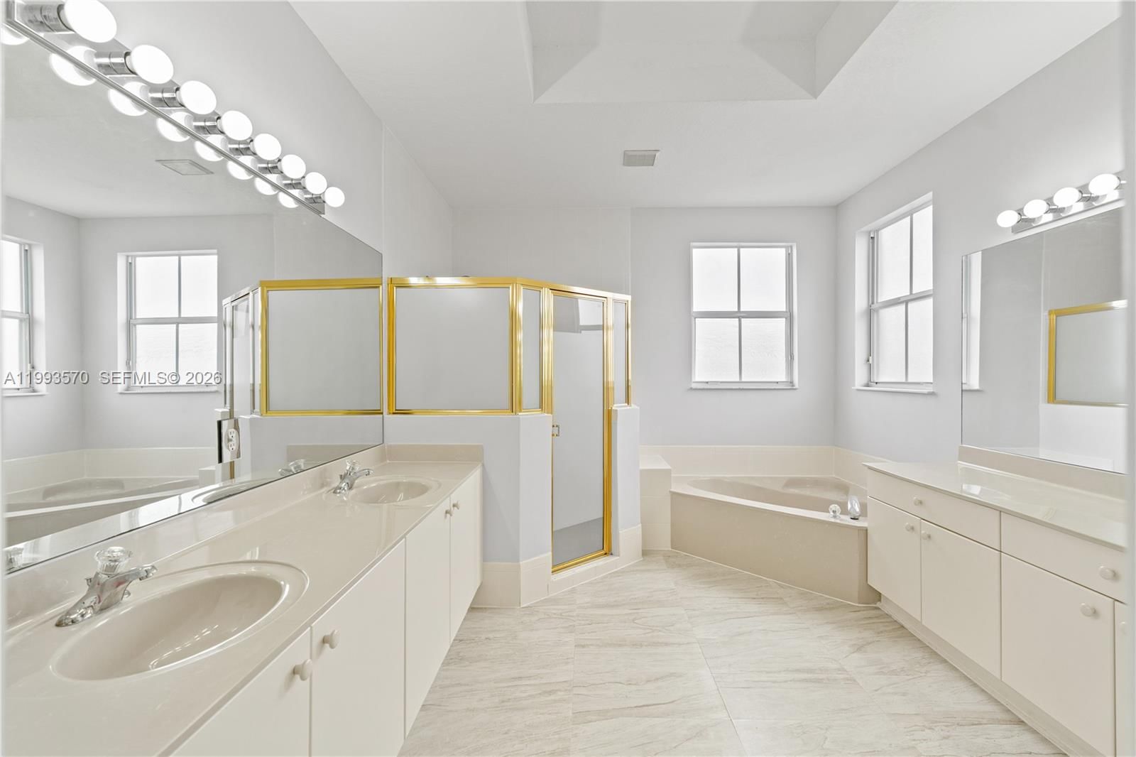 Real estate property located at 18140 90th Ave, Miami-dade, Century Gardens, Hialeah, FL