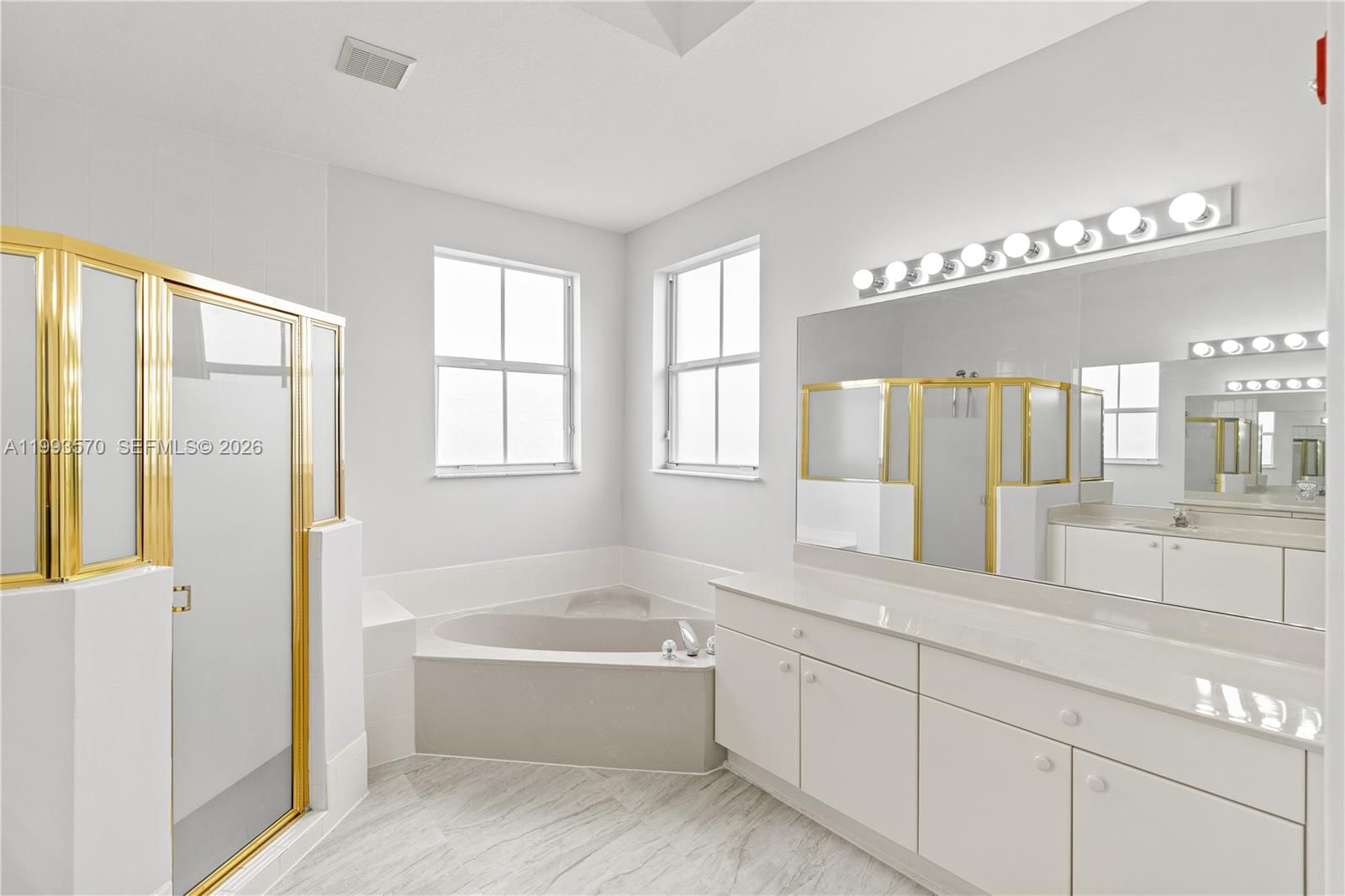 Real estate property located at 18140 90th Ave, Miami-dade, Century Gardens, Hialeah, FL