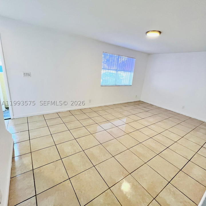 Real estate property located at 5721 Blueberry Ct #125, Broward, Blueberry Hill Iii Condo, Lauderhill, FL