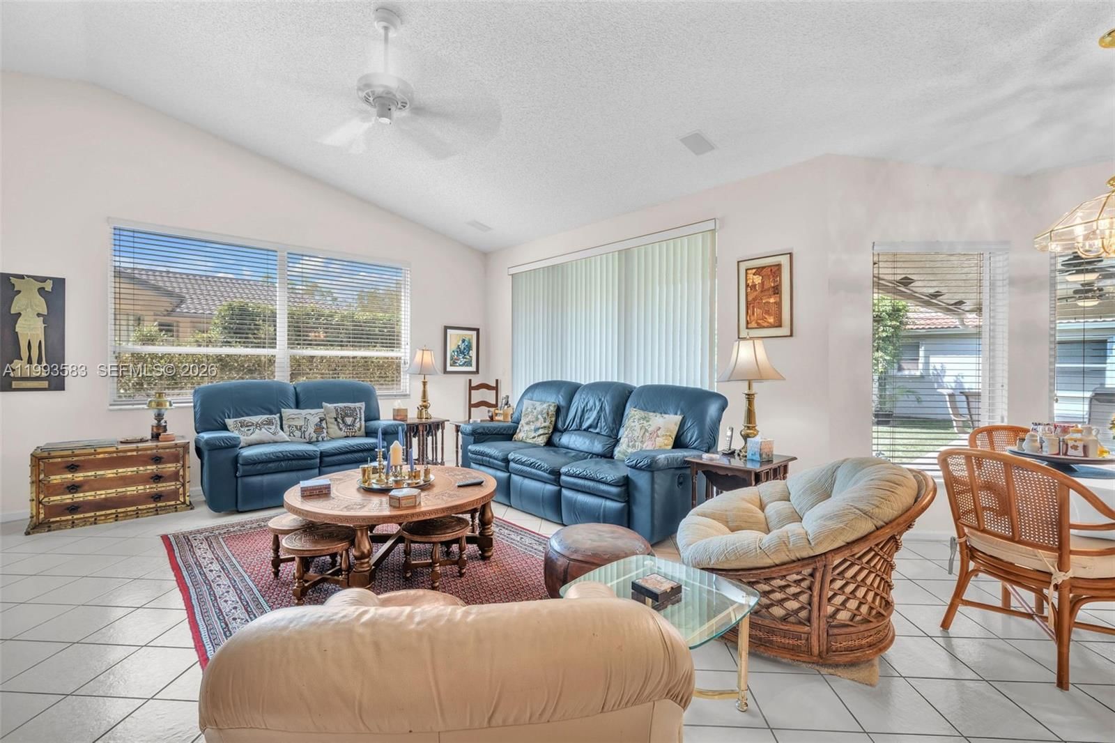 Real estate property located at 290 Landings Blvd, Broward, Sector 3 -, Weston, FL