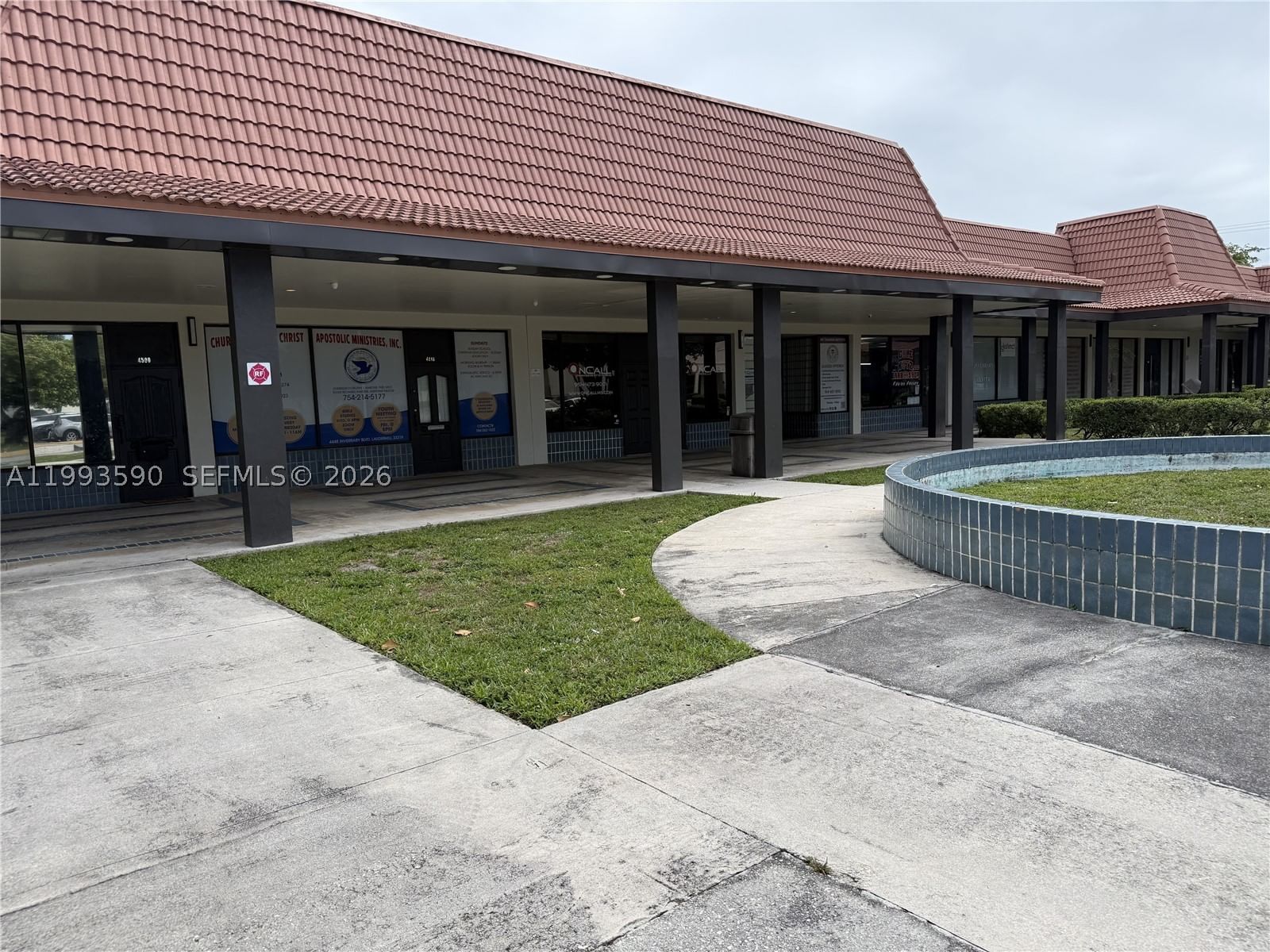 Real estate property located at 4502 Inverrary Blvd K, Broward, Tamarac/snrs/lderhl (3650-3670;3730-3750;3820-3850), Lauderhill, FL