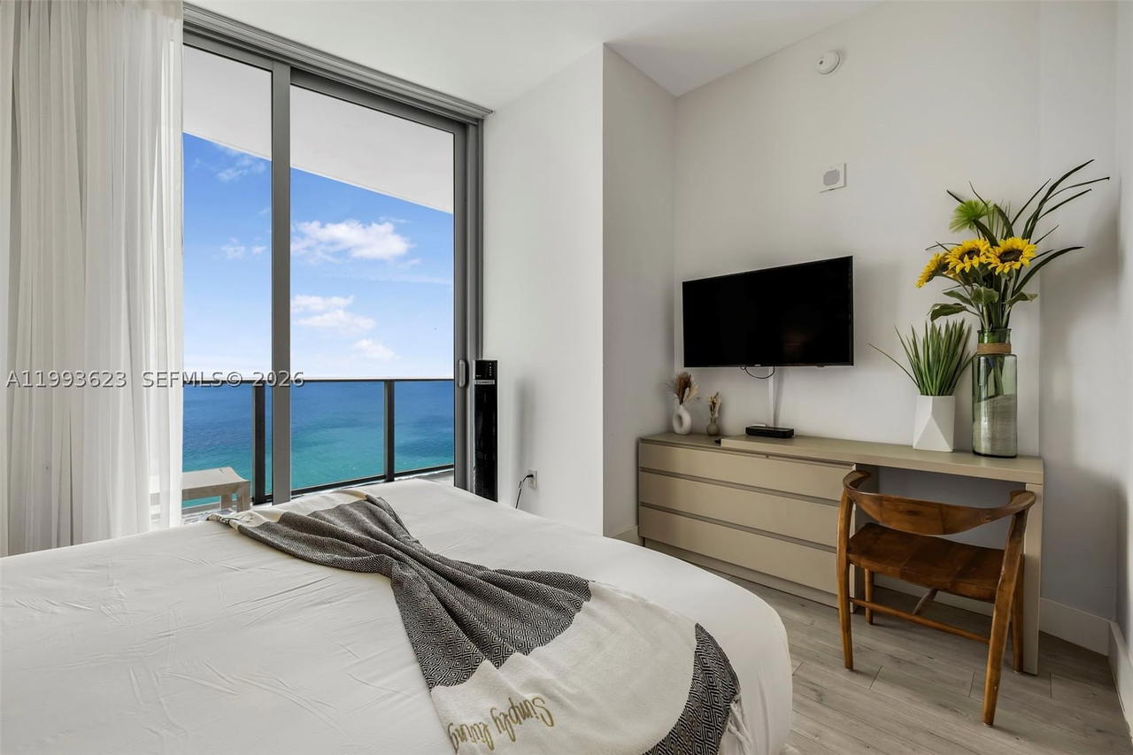 Real estate property located at 4111 Ocean Dr LPH1, Broward, 4111 South Ocean Drive Co, Hollywood, FL