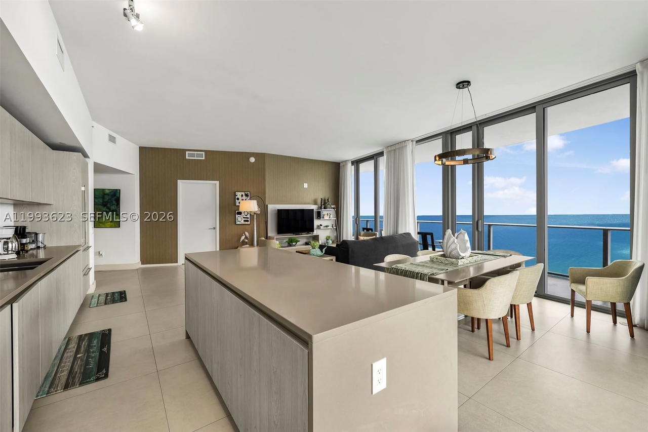 Real estate property located at 4111 Ocean Dr LPH1, Broward, 4111 South Ocean Drive Co, Hollywood, FL