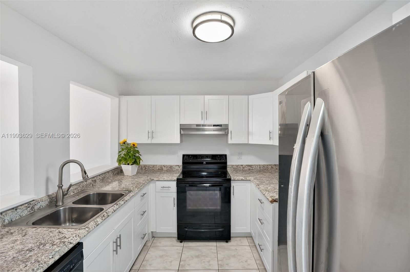 Real estate property located at 2821 Somerset Dr #302, Broward, Somerset No 1 Condo, Lauderdale Lakes, FL