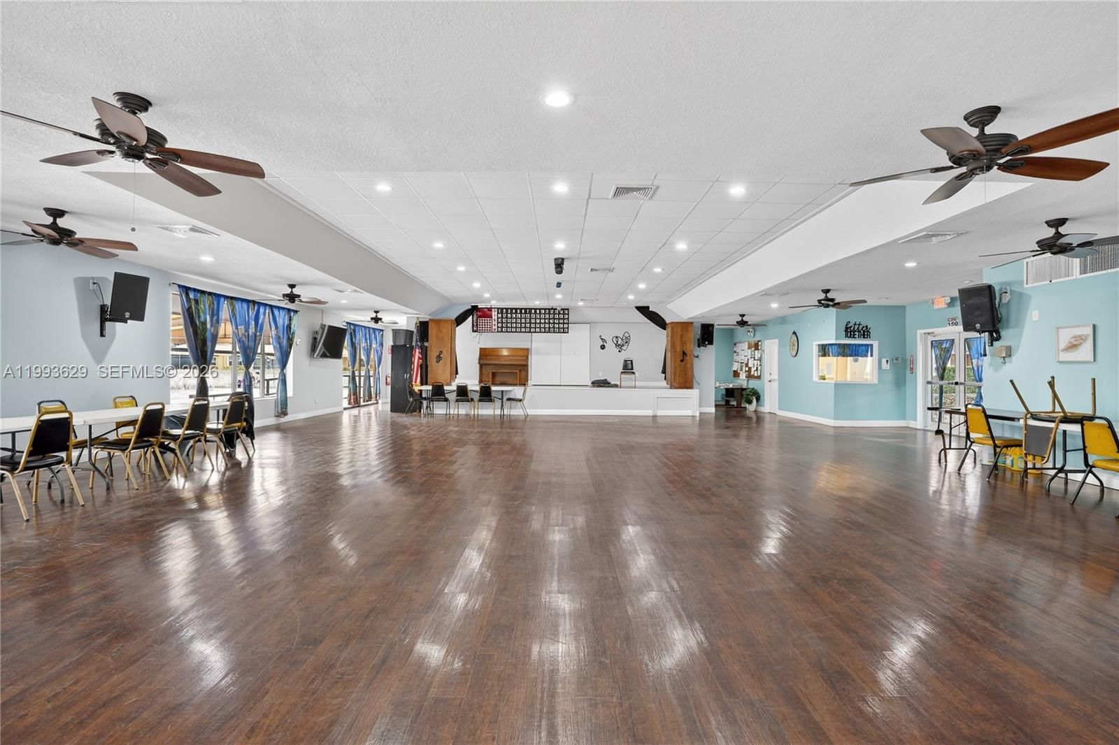 Real estate property located at 2821 Somerset Dr #302, Broward, Somerset No 1 Condo, Lauderdale Lakes, FL