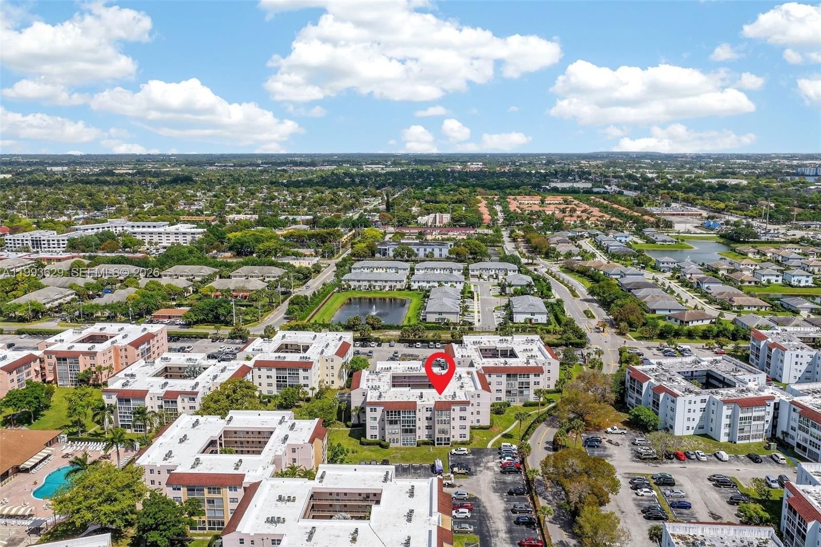 Real estate property located at 2821 Somerset Dr #302, Broward, Somerset No 1 Condo, Lauderdale Lakes, FL