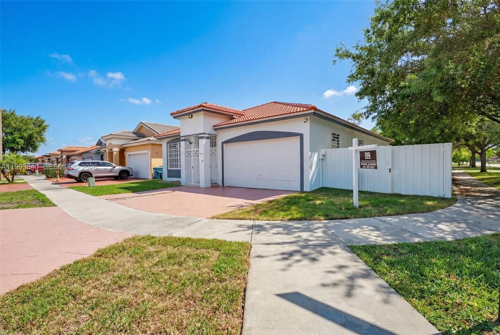 Real estate property located at 8852 147th Ln, Miami-dade, Genesis Estates, Miami Lakes, FL