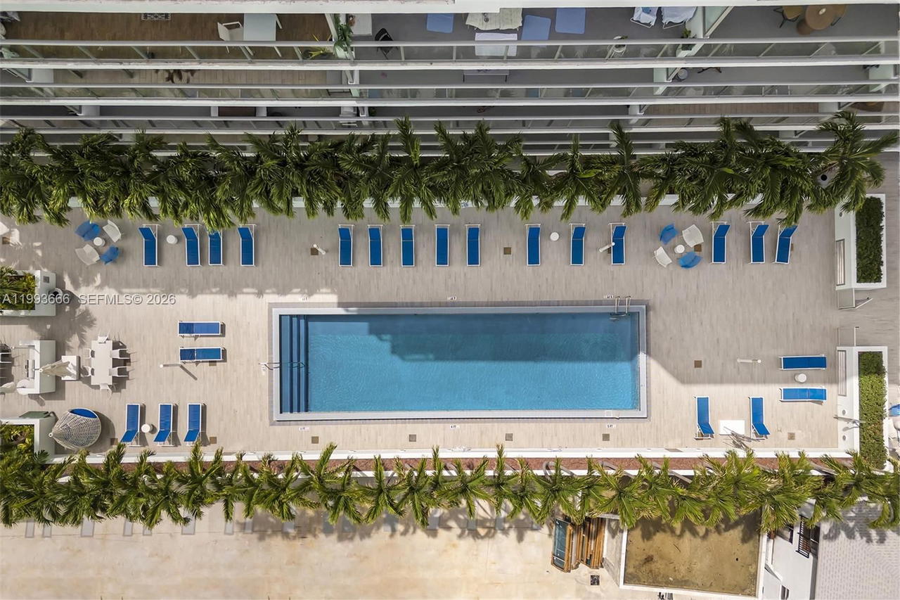 Real estate property located at 1600 1st Ave #711, Miami-dade, Le Parc At Brickell Condo, Miami, FL