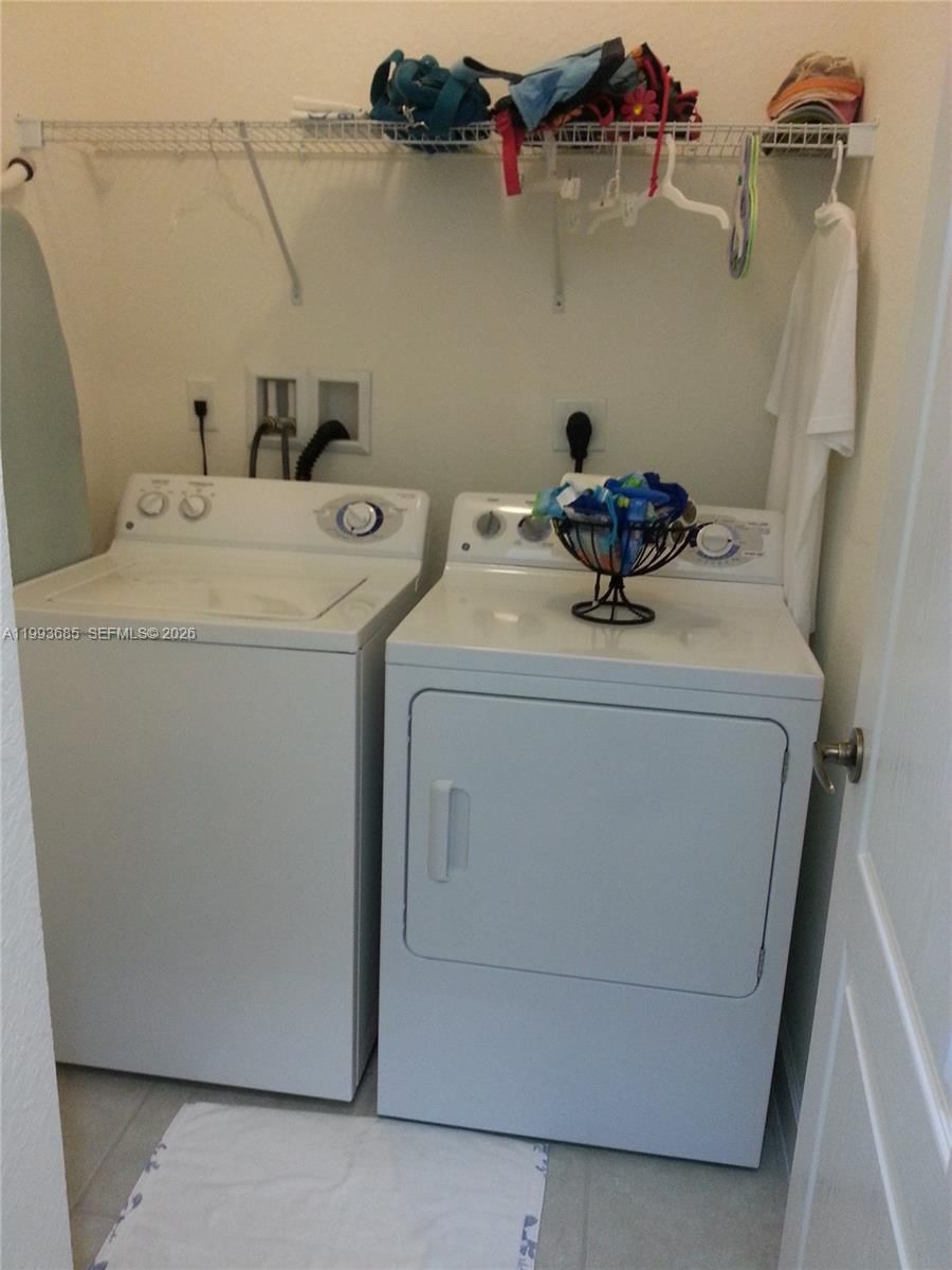 Real estate property located at 11050 86th Ter ., Miami-dade, Islands At Doral Townhome, Doral, FL