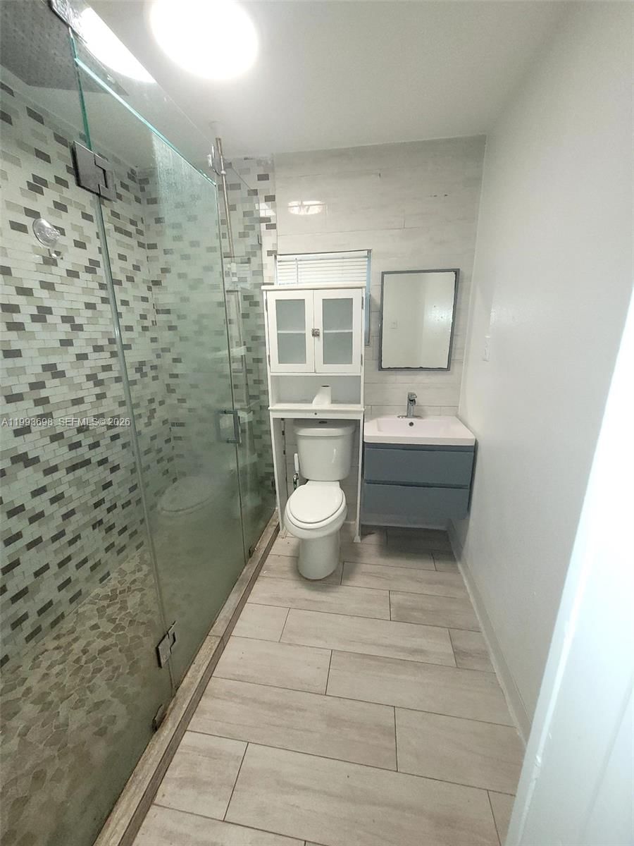 Real estate property located at 5720 Miami Pl, Miami-dade, Dixie Highway Track, Miami, FL