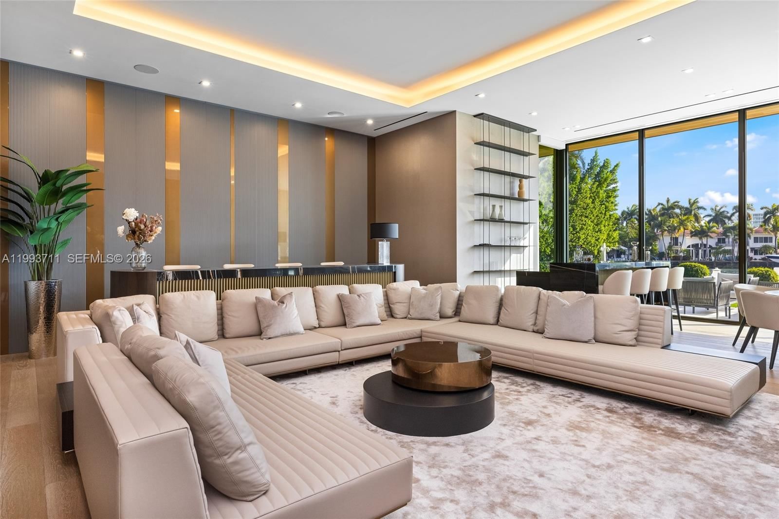 Real estate property located at 2560 Del Lago Dr, Broward, Del Lago Isle, Fort Lauderdale, FL