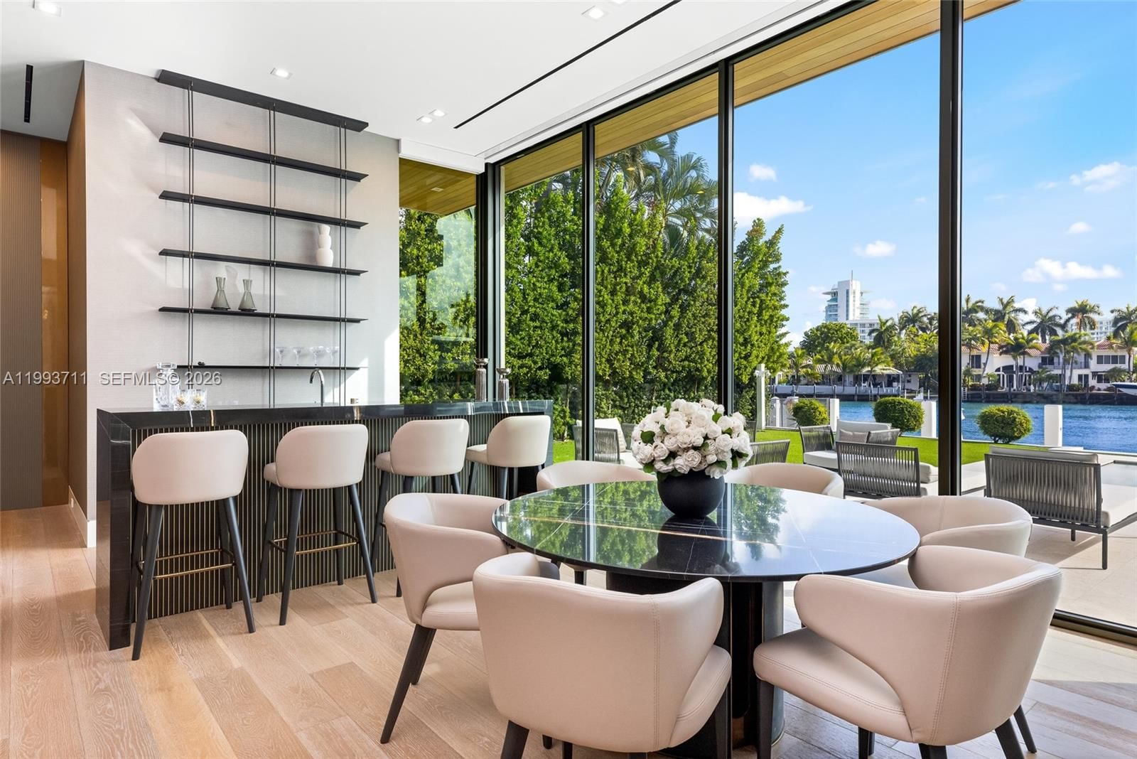 Real estate property located at 2560 Del Lago Dr, Broward, Del Lago Isle, Fort Lauderdale, FL