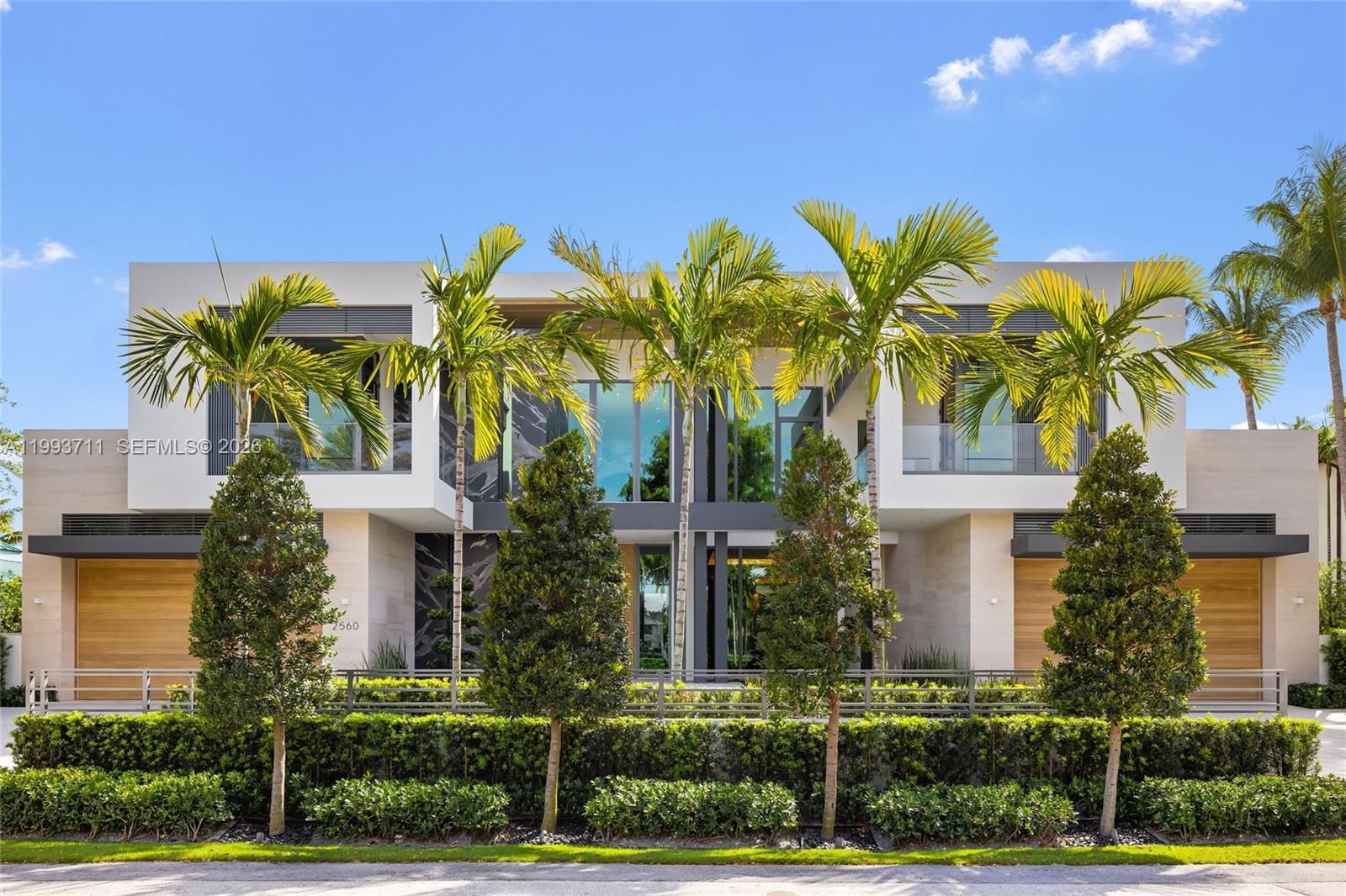 Real estate property located at 2560 Del Lago Dr, Broward, Del Lago Isle, Fort Lauderdale, FL