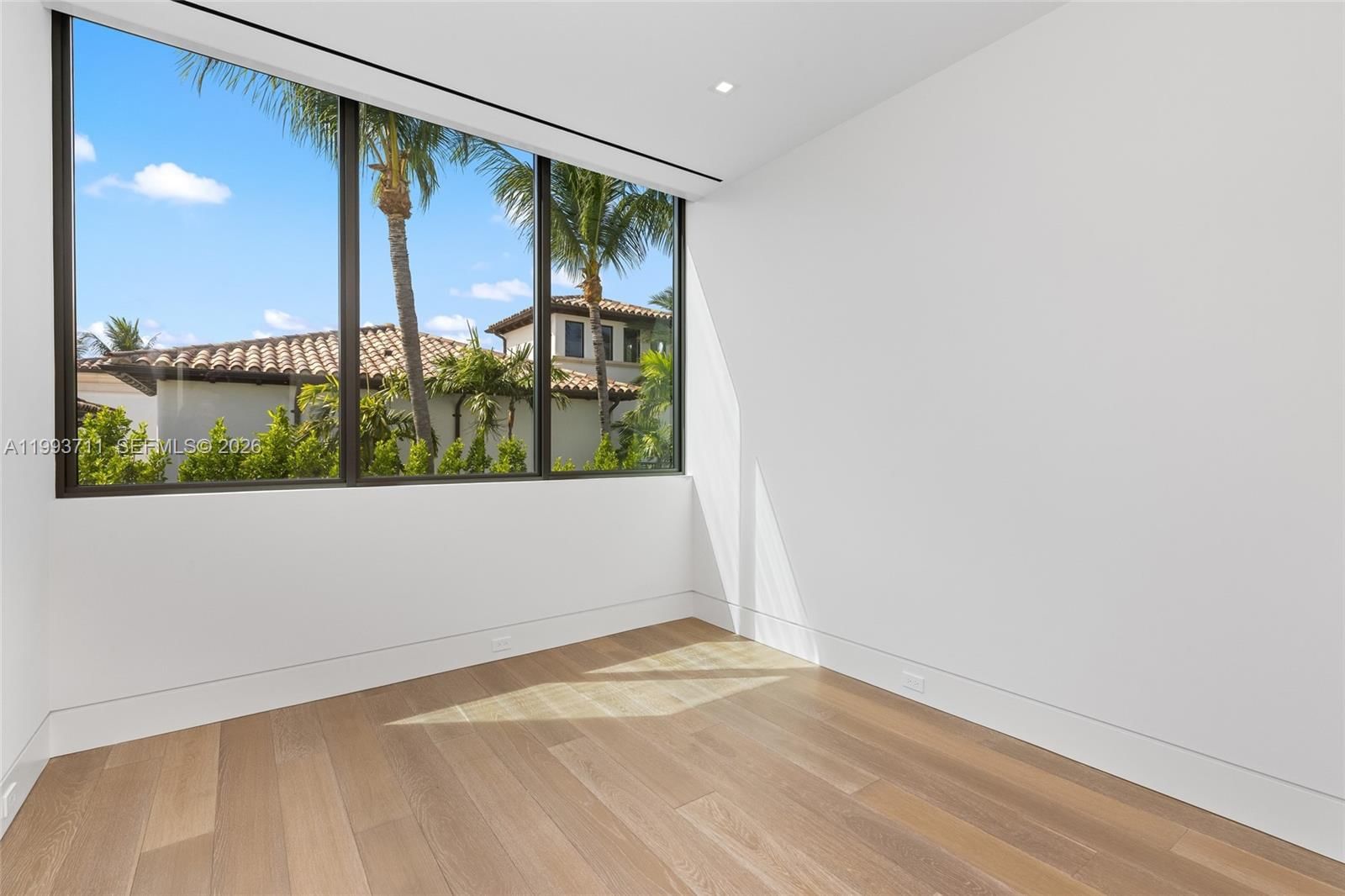 Real estate property located at 2560 Del Lago Dr, Broward, Del Lago Isle, Fort Lauderdale, FL