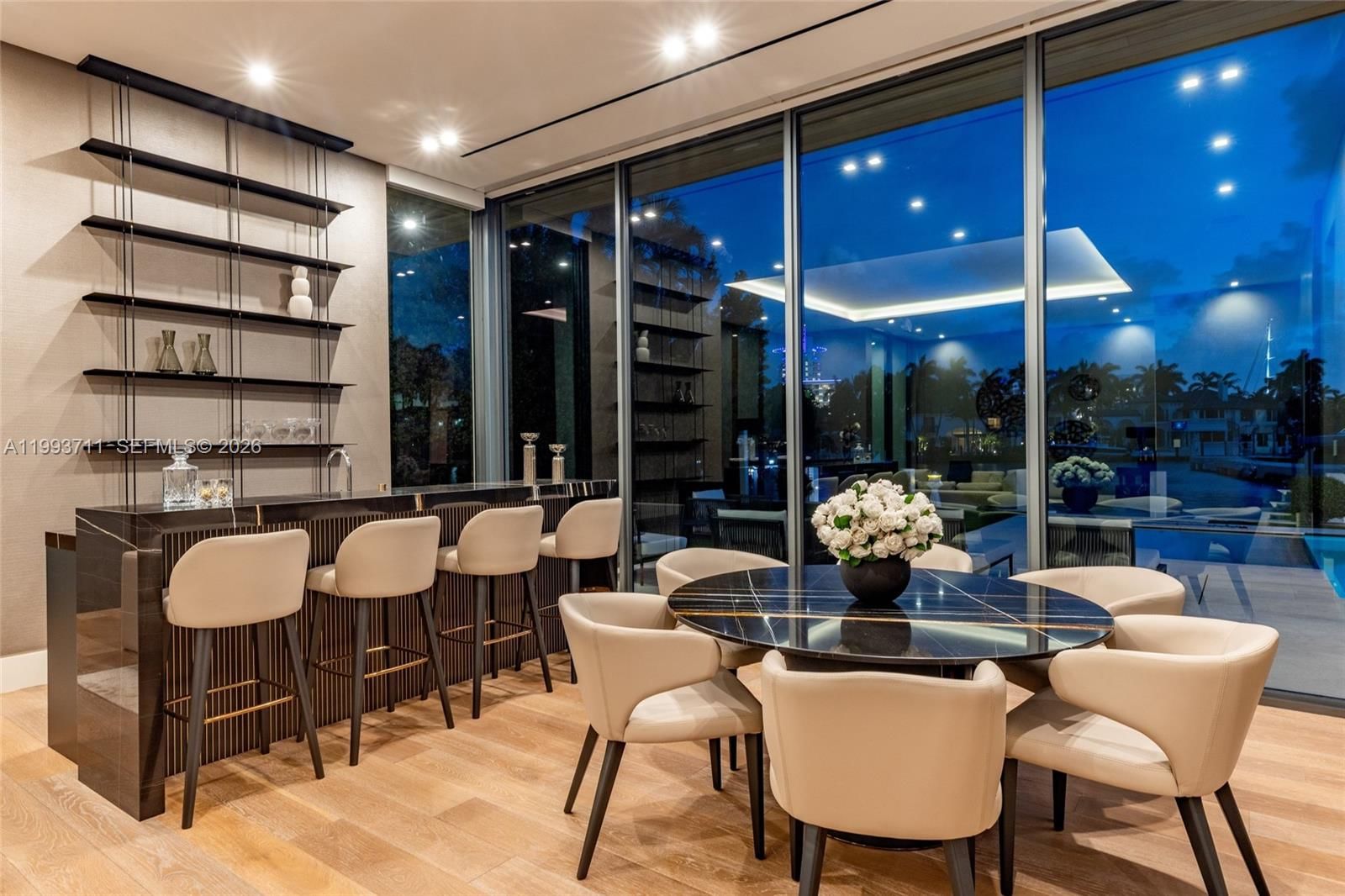 Real estate property located at 2560 Del Lago Dr, Broward, Del Lago Isle, Fort Lauderdale, FL