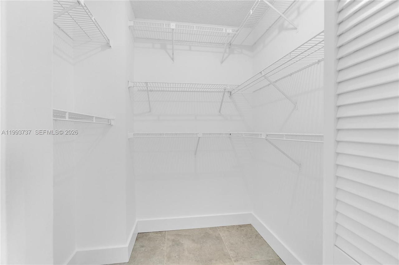 Real estate property located at 425 Park Dr #12, Miami-dade, Indian Summer Village Ii, Miami, FL