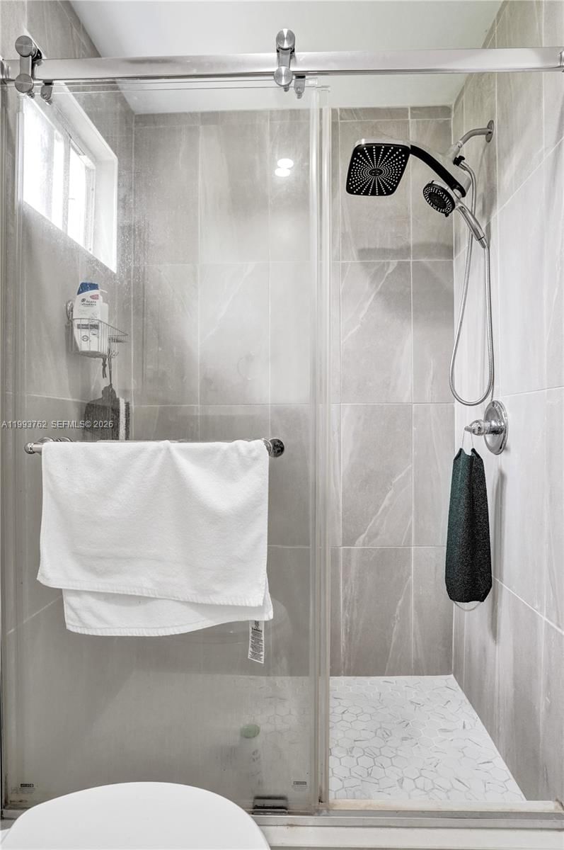 Real estate property located at 1001 148th St, Miami-dade, Biscayne Gardens Sec F Pt, Miami, FL