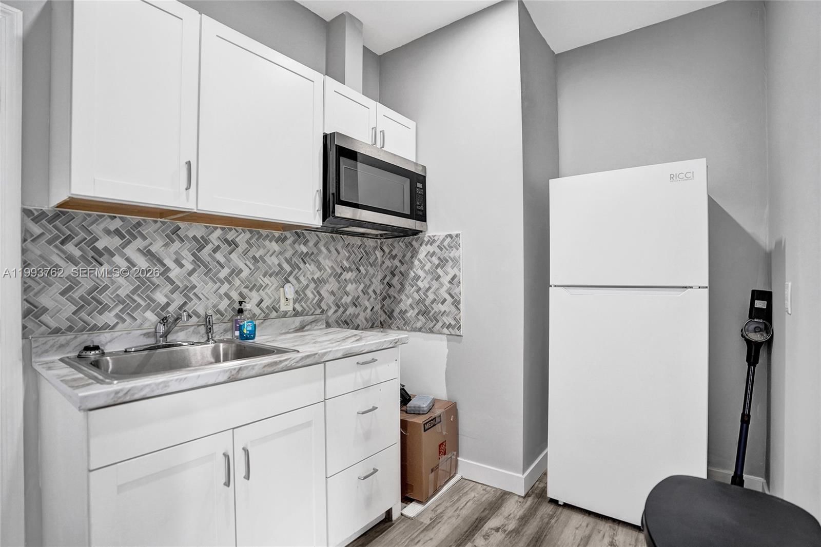 Real estate property located at 1001 148th St, Miami-dade, Biscayne Gardens Sec F Pt, Miami, FL