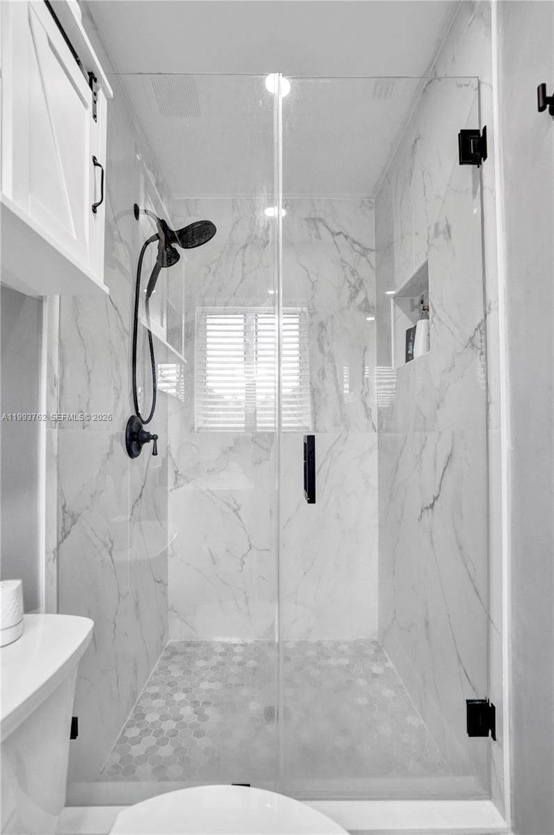 Real estate property located at 1001 148th St, Miami-dade, Biscayne Gardens Sec F Pt, Miami, FL