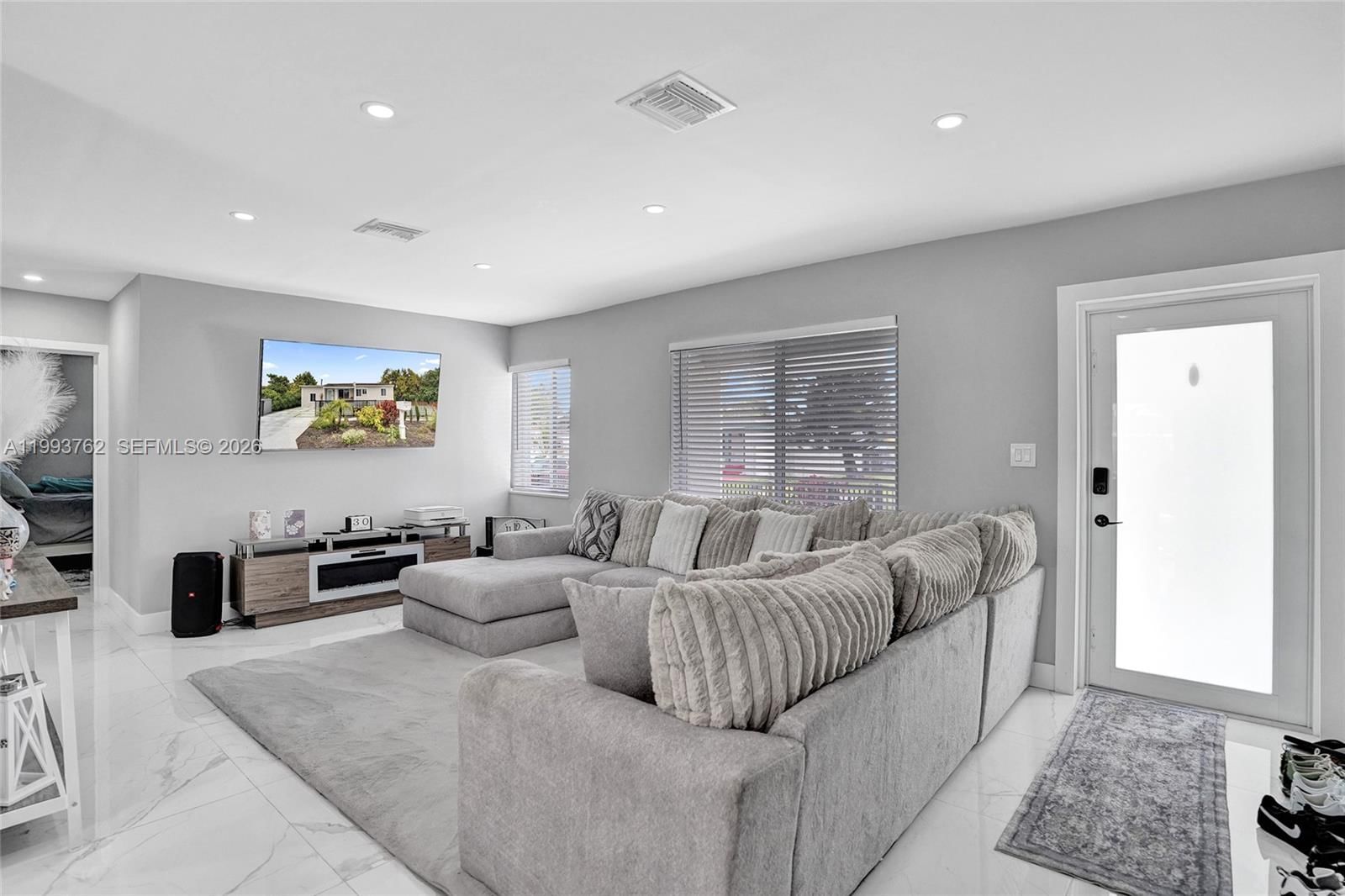 Real estate property located at 1001 148th St, Miami-dade, Biscayne Gardens Sec F Pt, Miami, FL