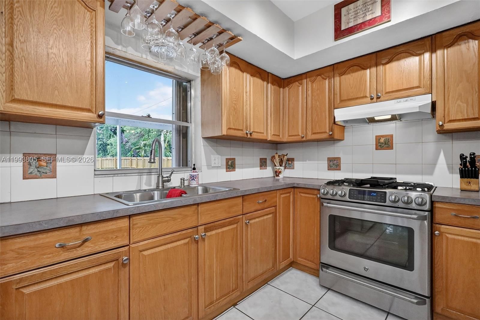 Real estate property located at 2006 38th Ave, Broward, Hollywood Hills, Hollywood, FL