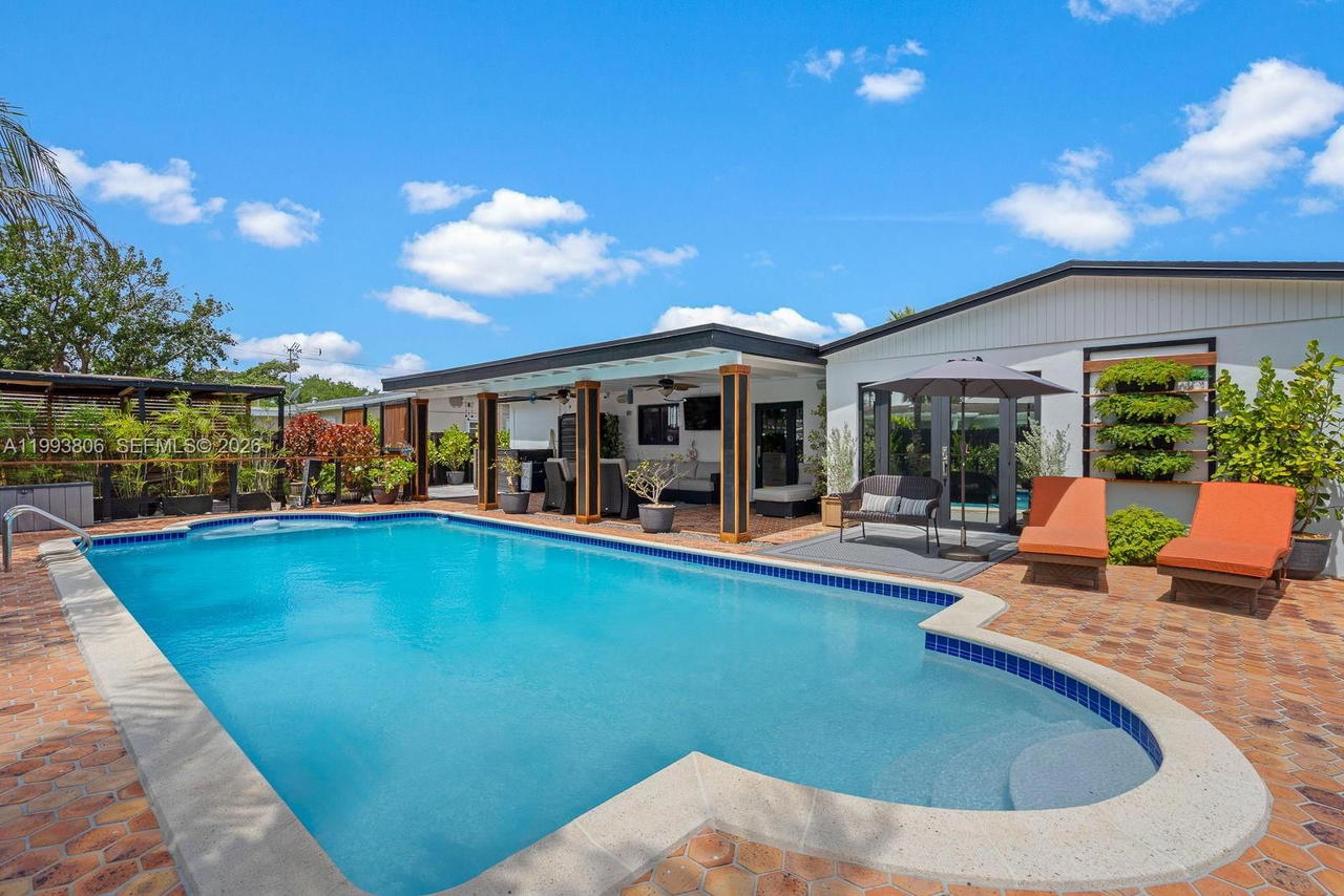 Real estate property located at 9420 192nd Dr, Miami-dade, Whispering Pines Est Sec, Cutler Bay, FL