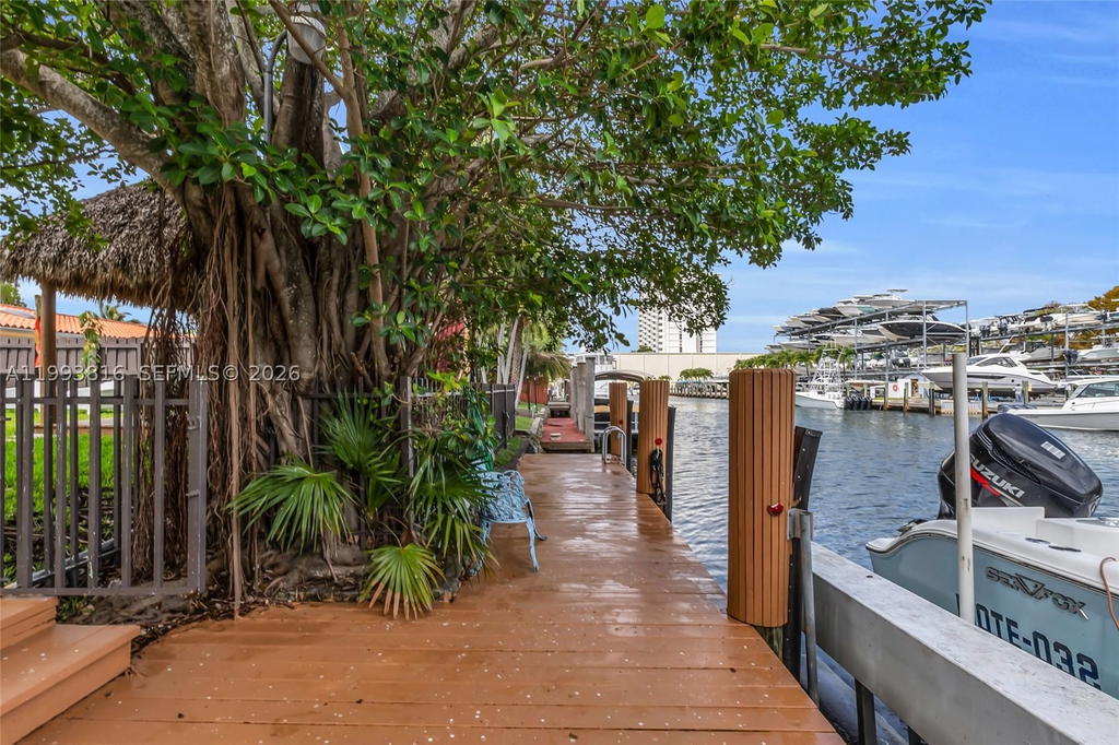 Real estate property located at 2025 Arch Creek Dr, Miami-dade, Keystone Point, North Miami, FL