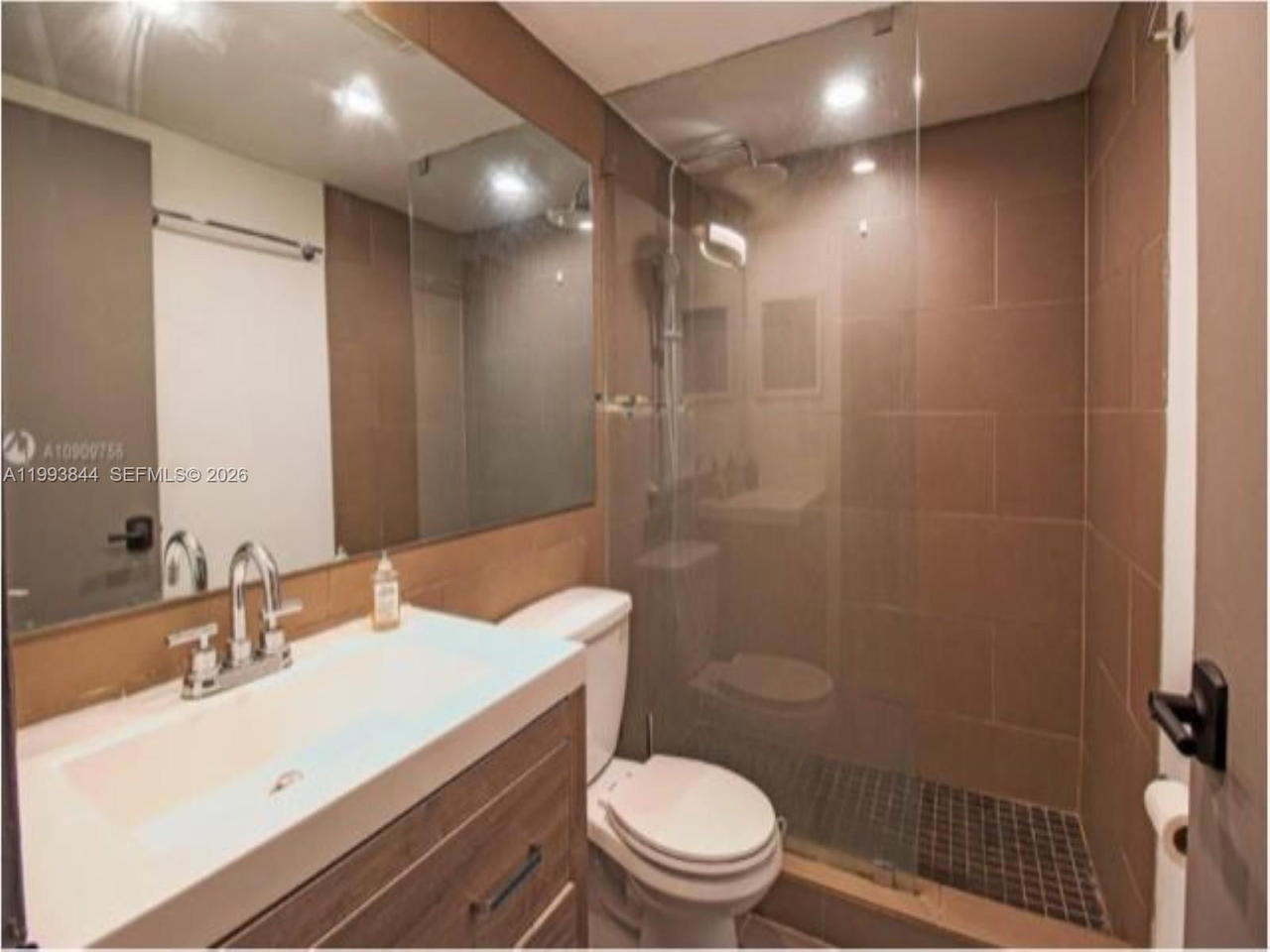Real estate property located at 1035 West Ave #802, Miami-dade, Mirador 1035 Condo, Miami Beach, FL