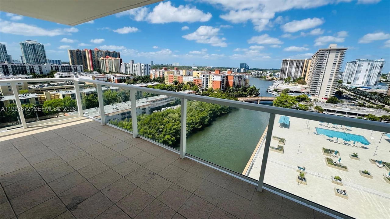 Real estate property located at 230 174th St #1518, Miami-dade, Winston Tower 300 Condo, Sunny Isles Beach, FL