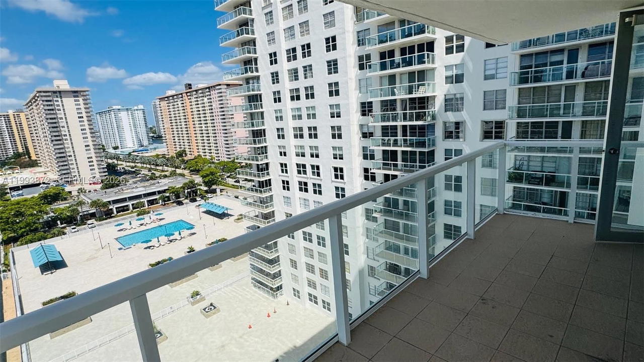 Real estate property located at 230 174th St #1518, Miami-dade, Winston Tower 300 Condo, Sunny Isles Beach, FL