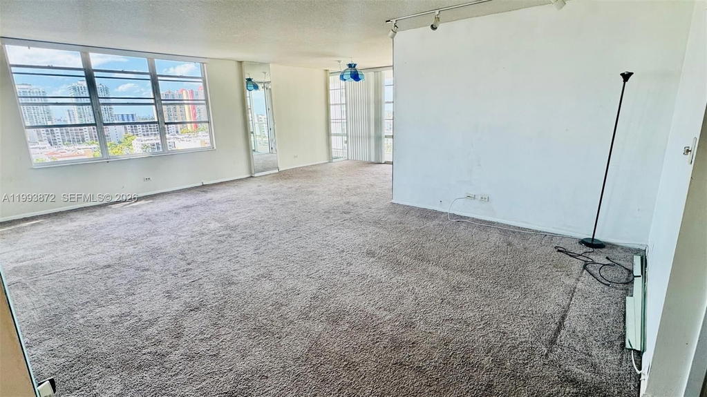 Real estate property located at 230 174th St #1518, Miami-dade, Winston Tower 300 Condo, Sunny Isles Beach, FL