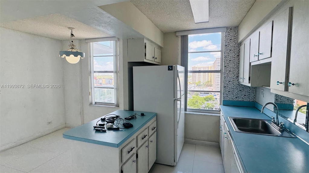 Real estate property located at 230 174th St #1518, Miami-dade, Winston Tower 300 Condo, Sunny Isles Beach, FL
